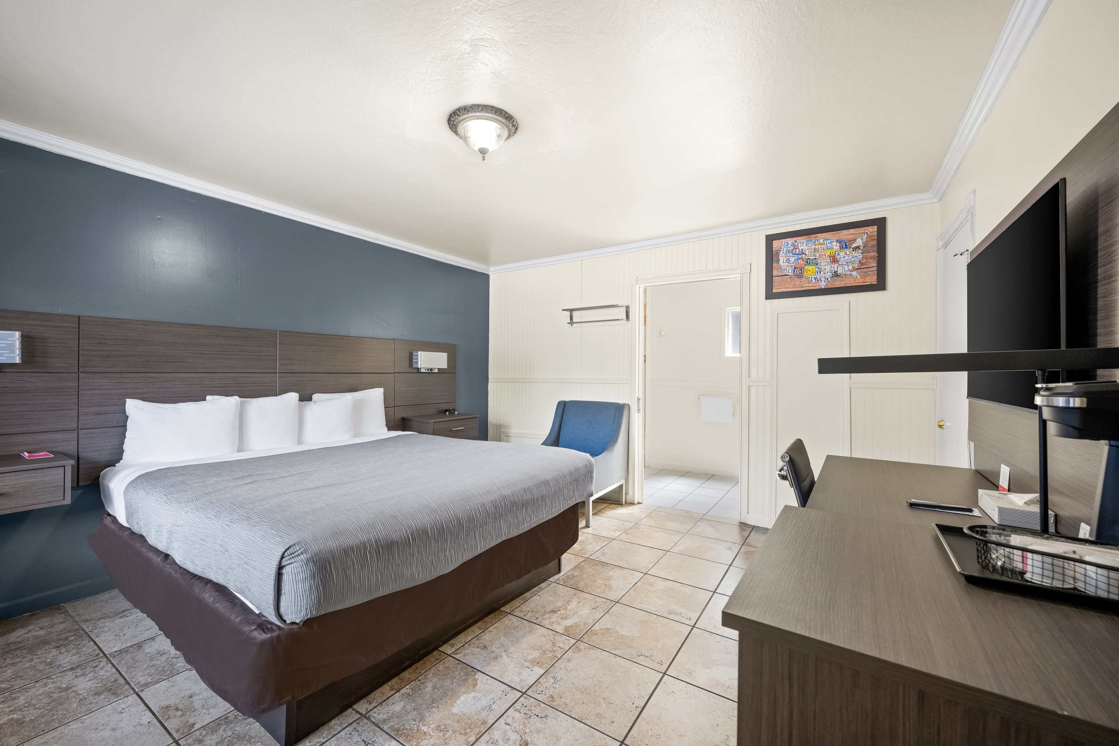 Econo Lodge Inn & Suites Heavenly Village Area — 38
