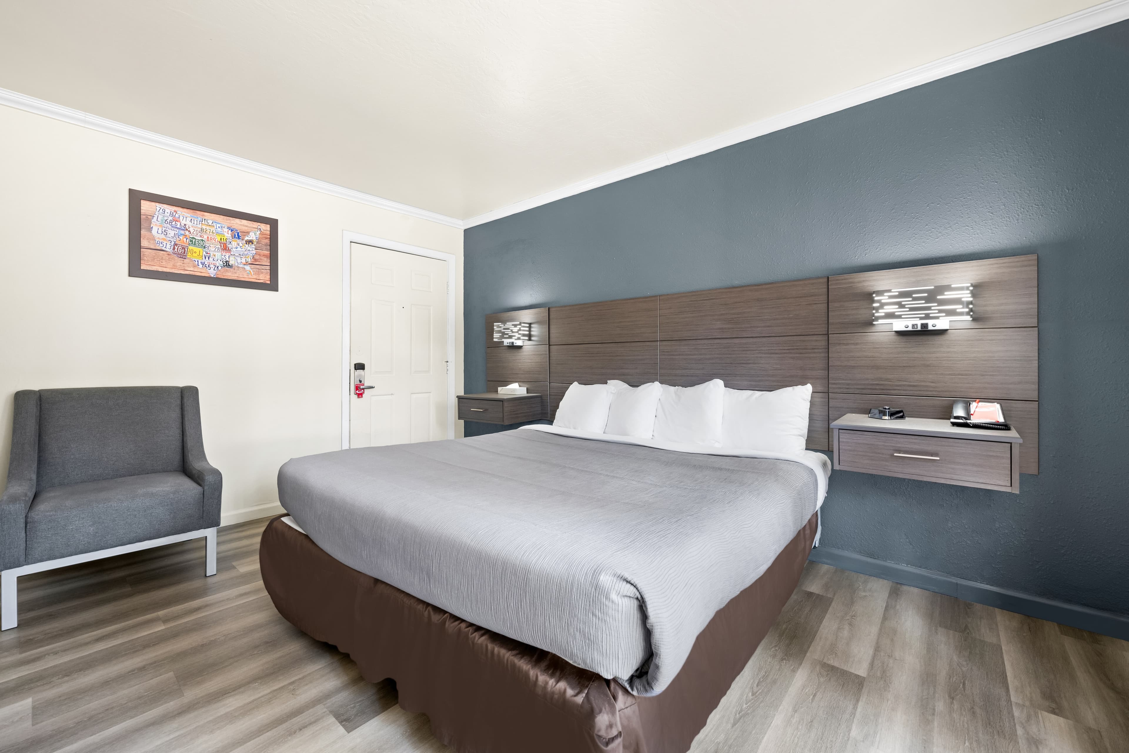 Econo Lodge Inn & Suites Heavenly Village Area — 29