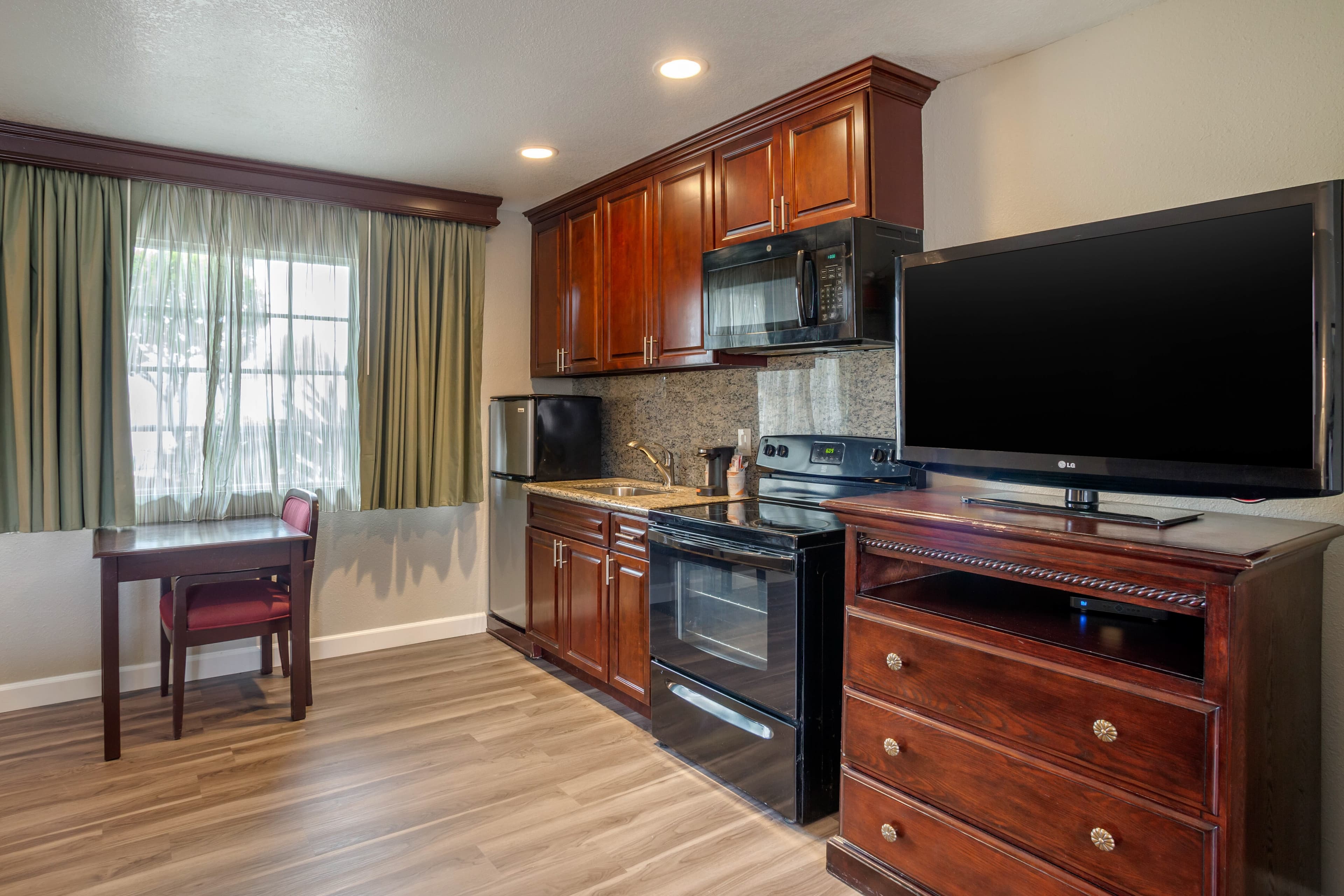 Quality Inn & Suites El Cajon San Diego East — 8