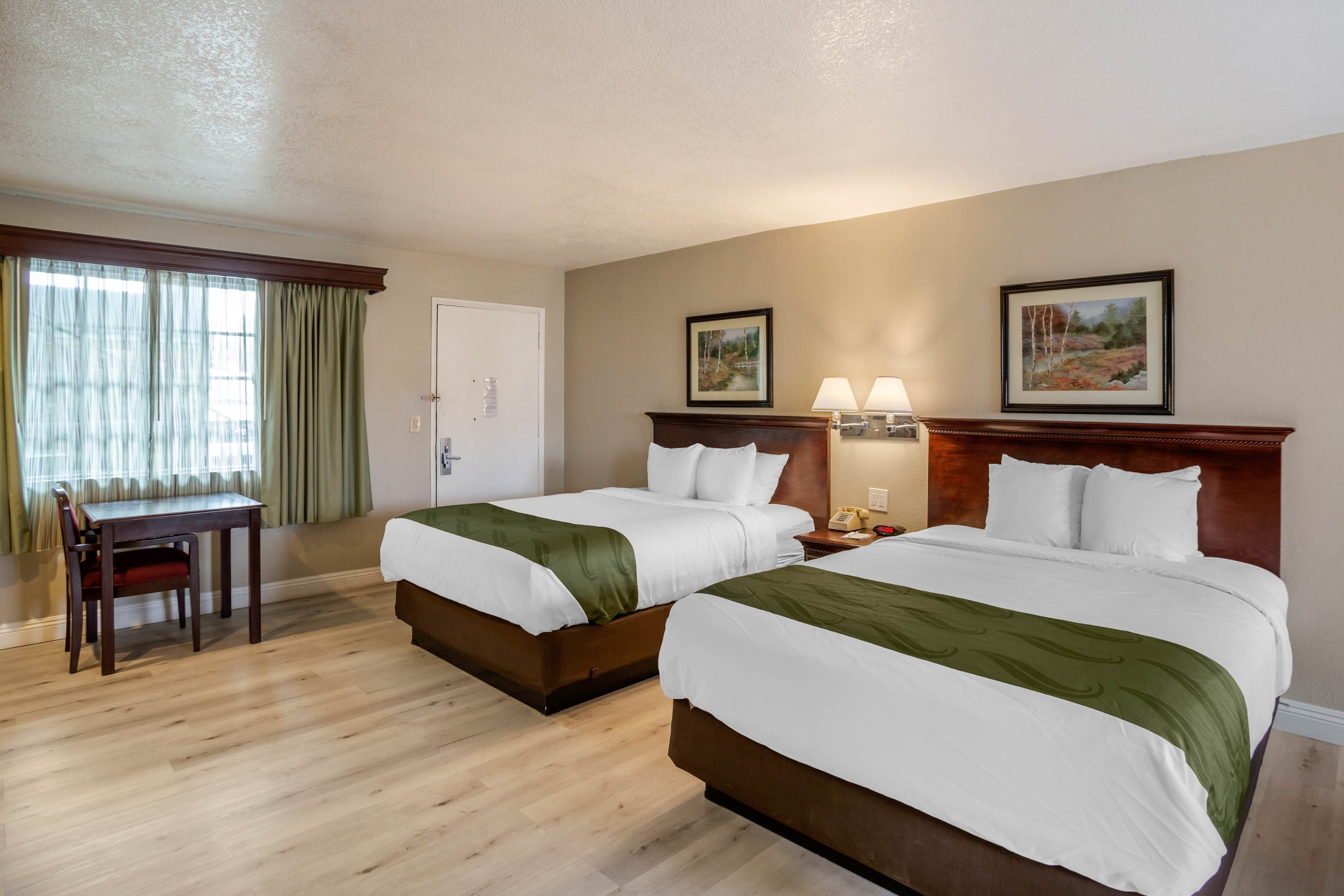 Quality Inn & Suites El Cajon San Diego East - Image 2