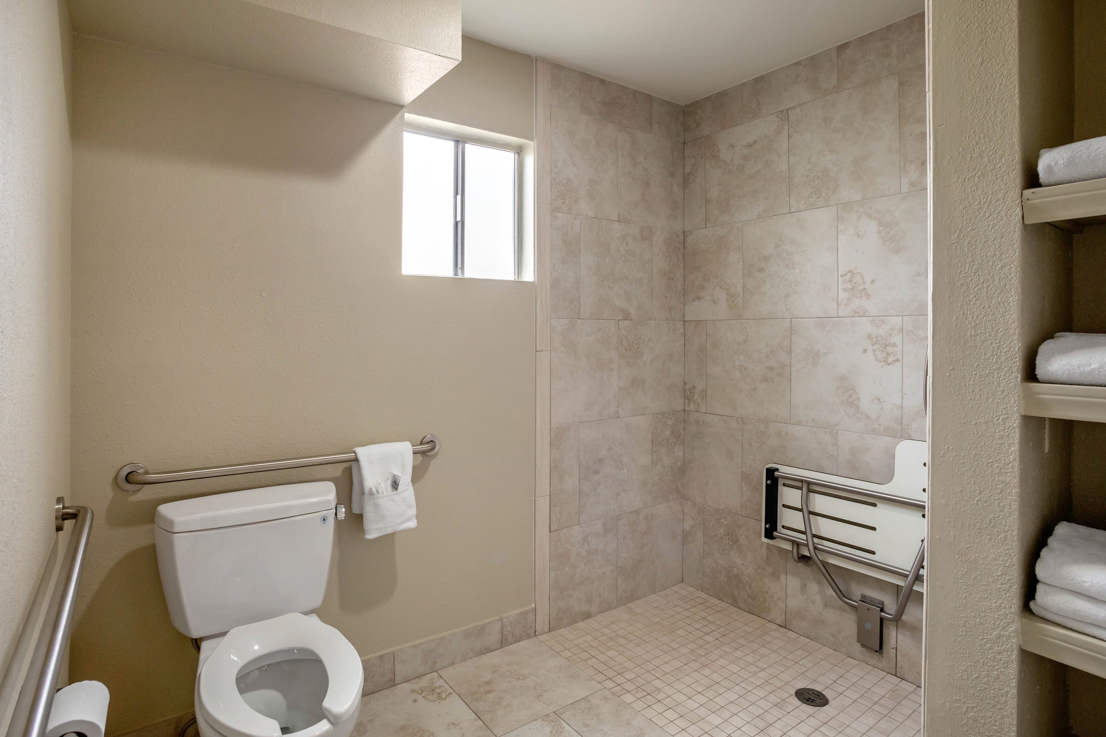Quality Inn & Suites El Cajon San Diego East — 6