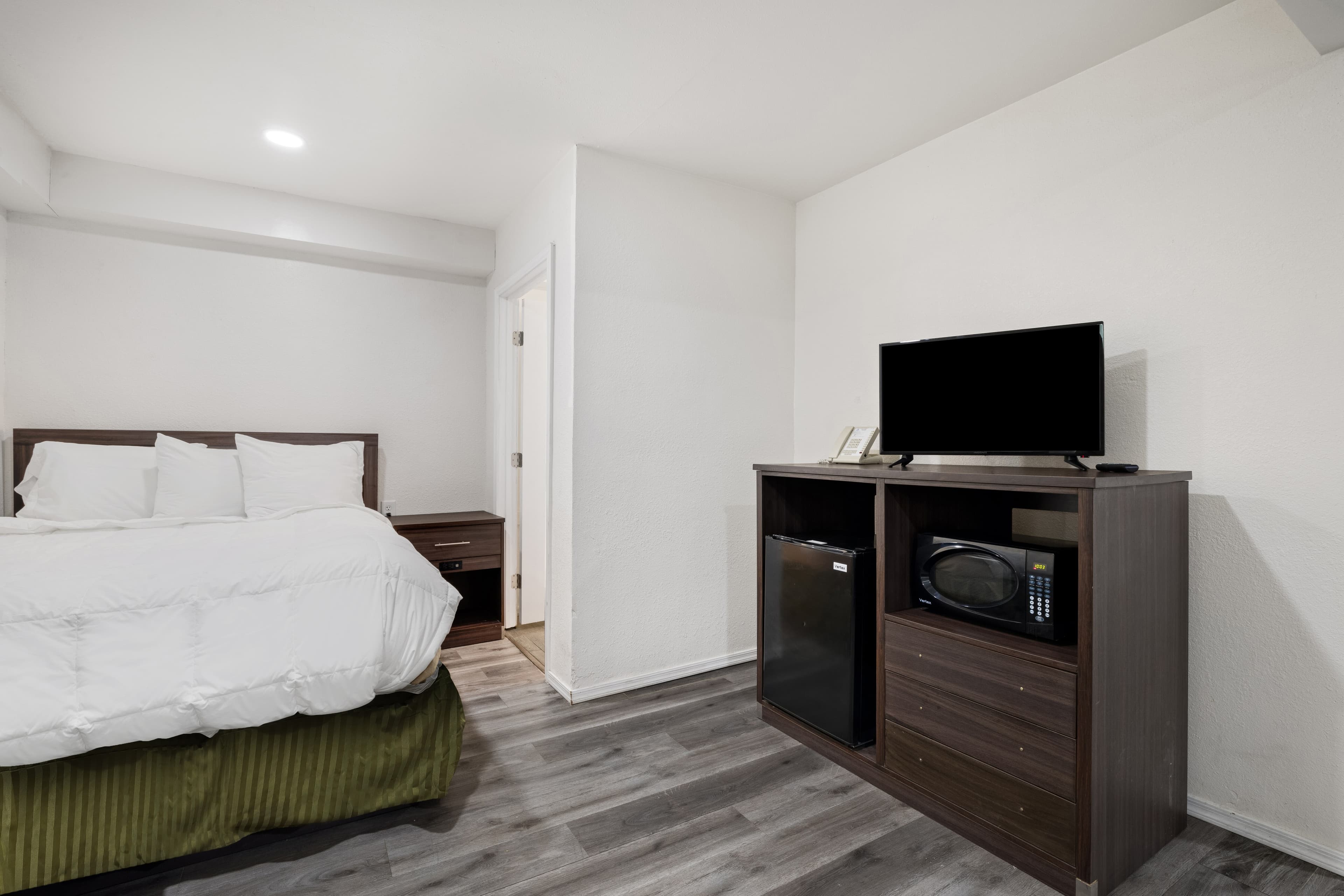 Econo Lodge Needles — 25