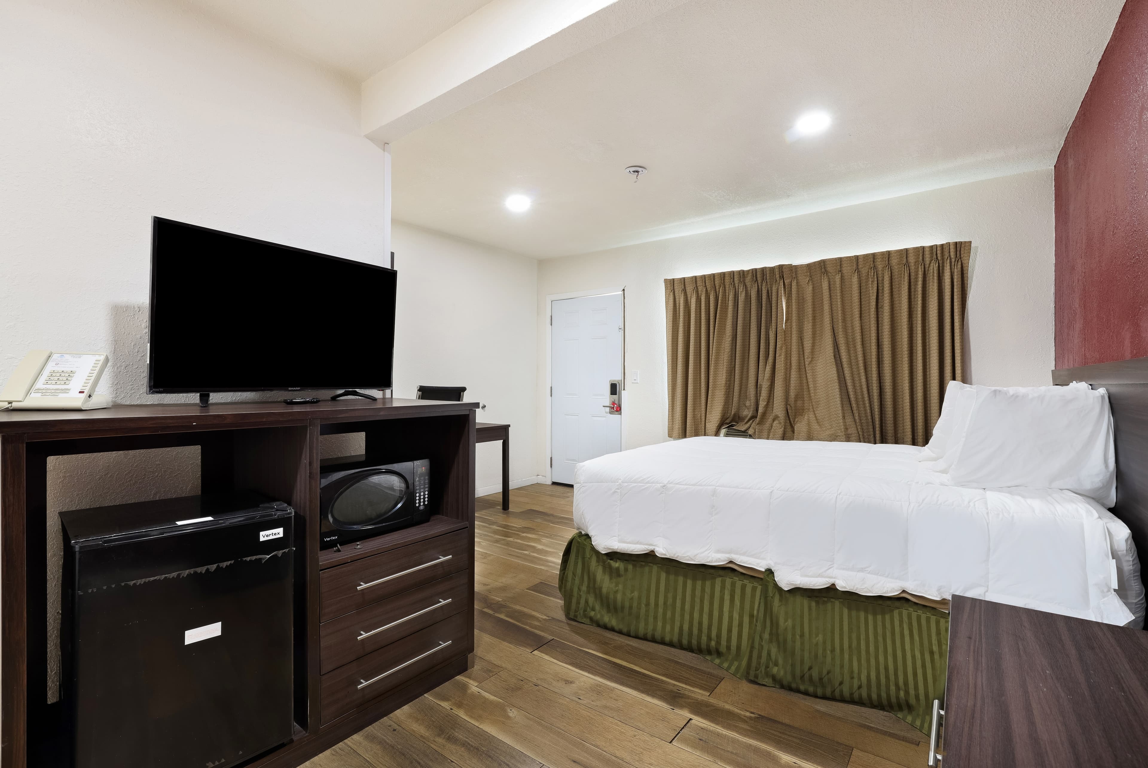 Econo Lodge Needles — 19
