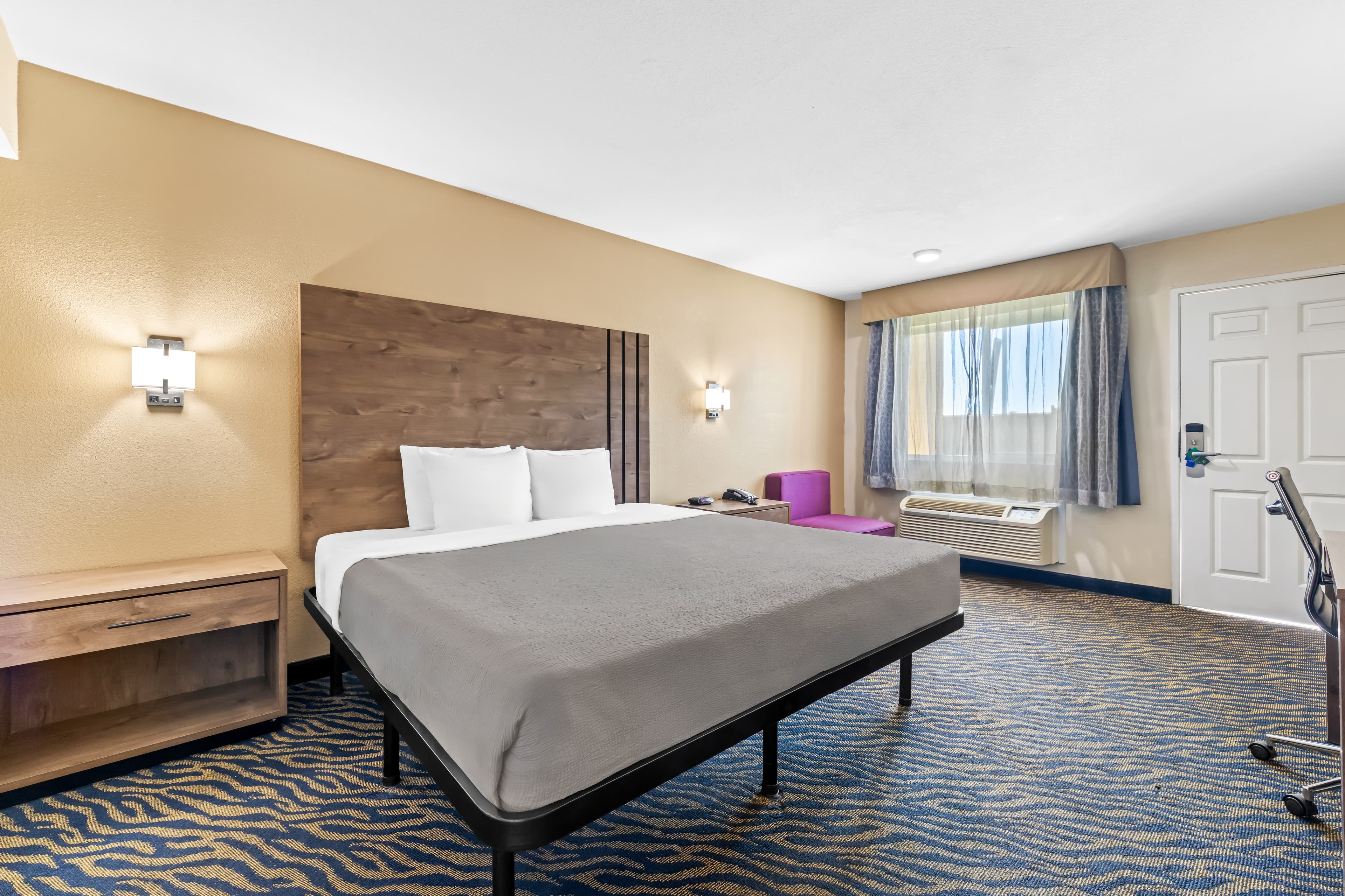 Quality Inn & Suites Victorville - Hesperia — 10