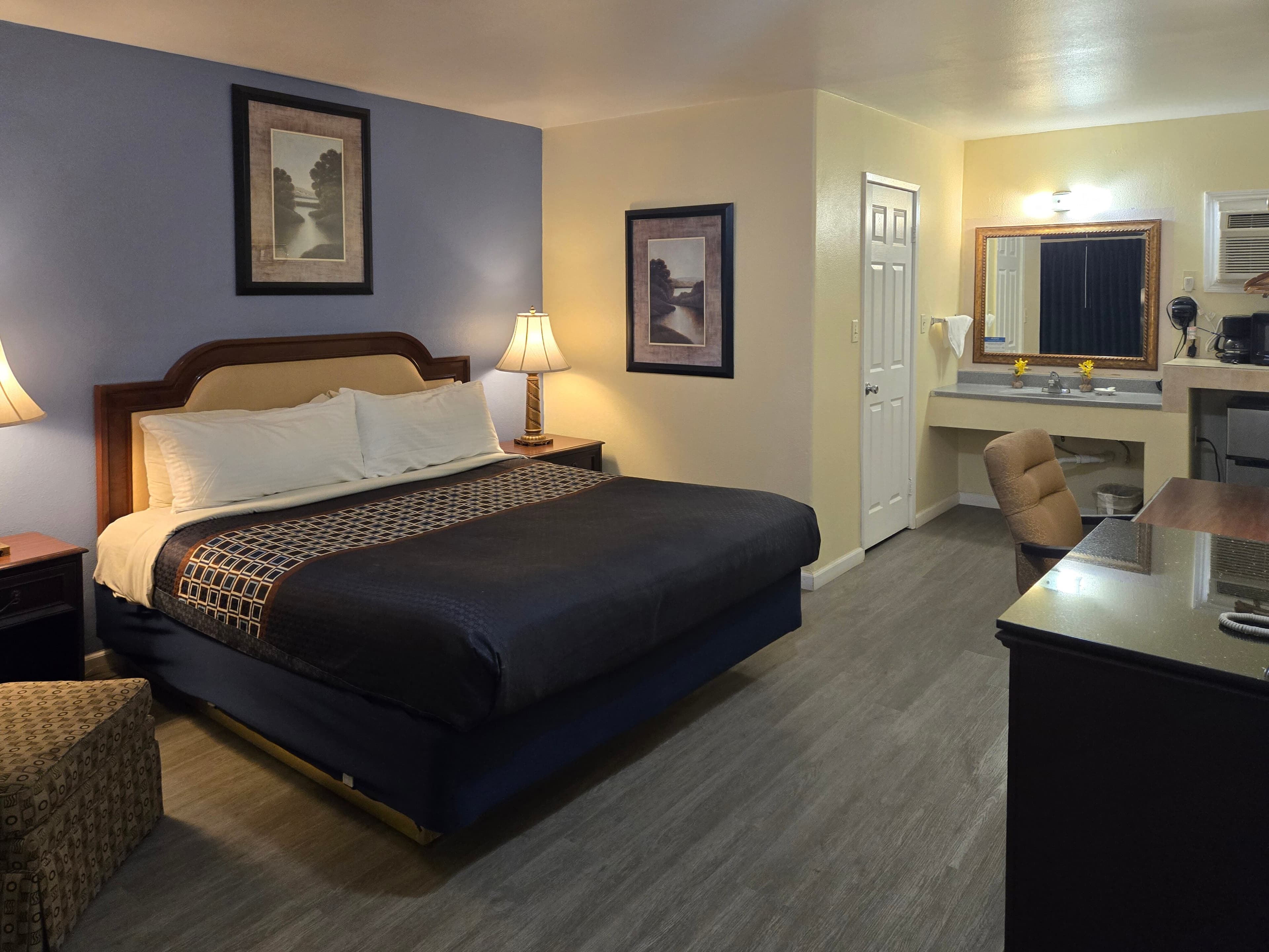 Rodeway Inn & Suites Blythe I-10 — 17