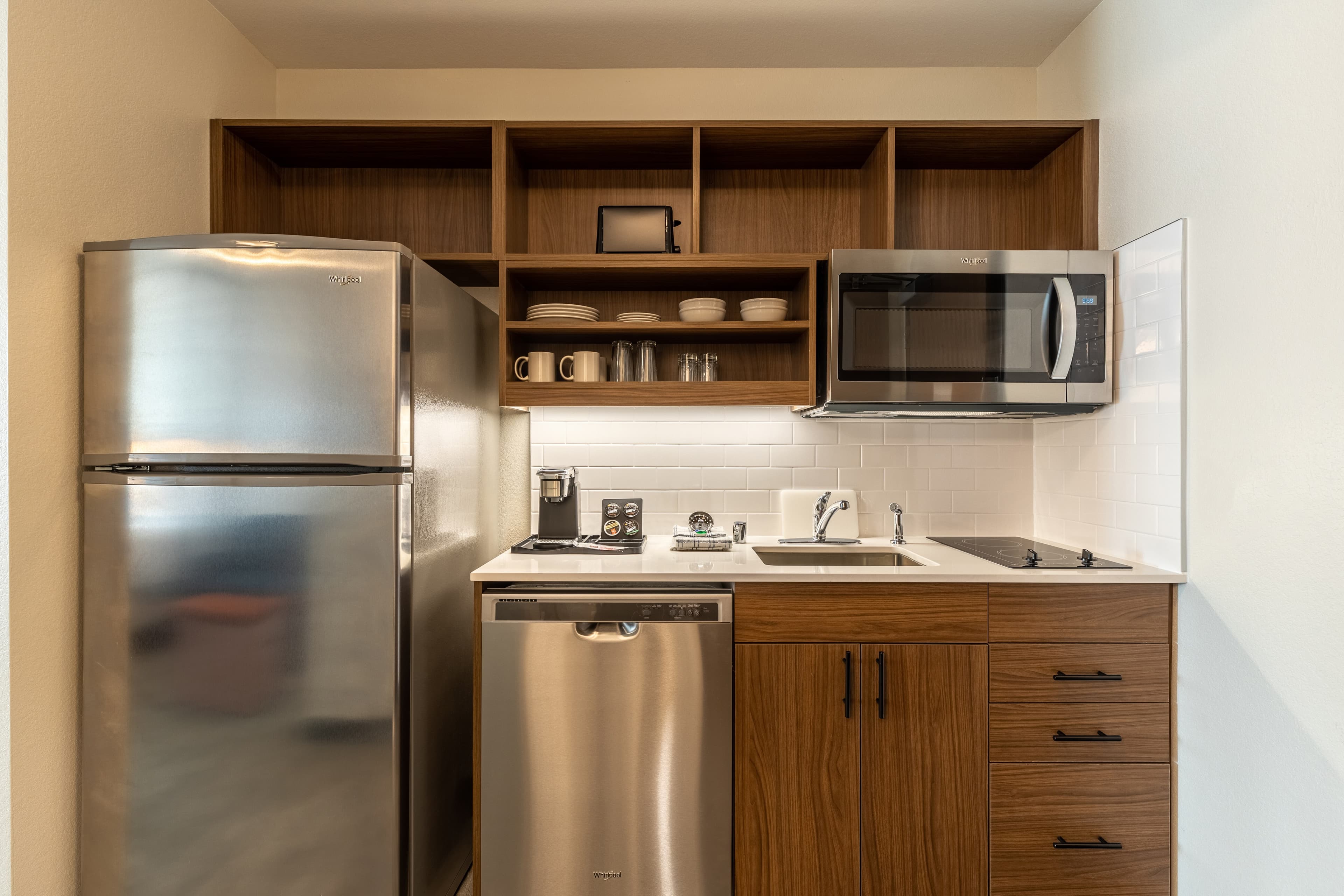 Everhome Suites Corona — 23