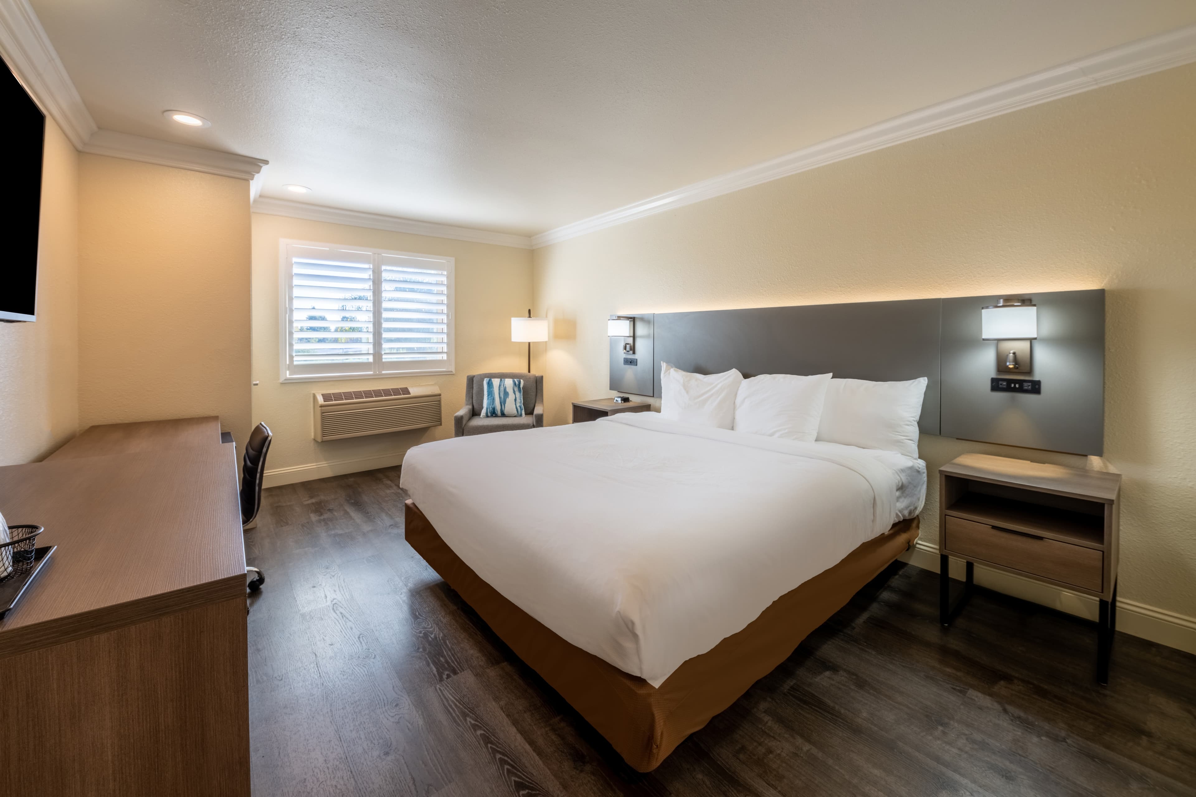 Comfort Inn Gilroy — 6
