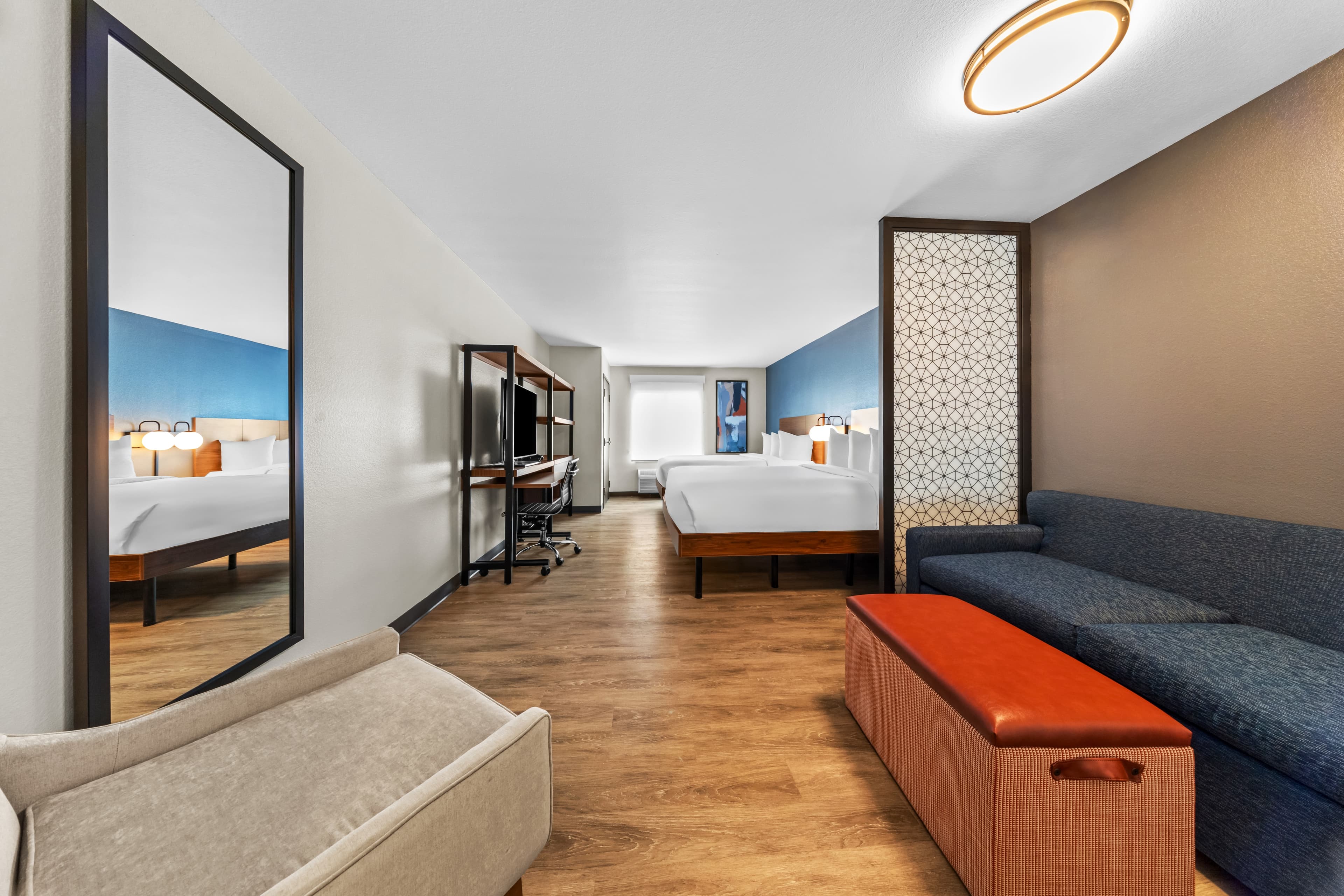 Everhome Suites Ontario — 20