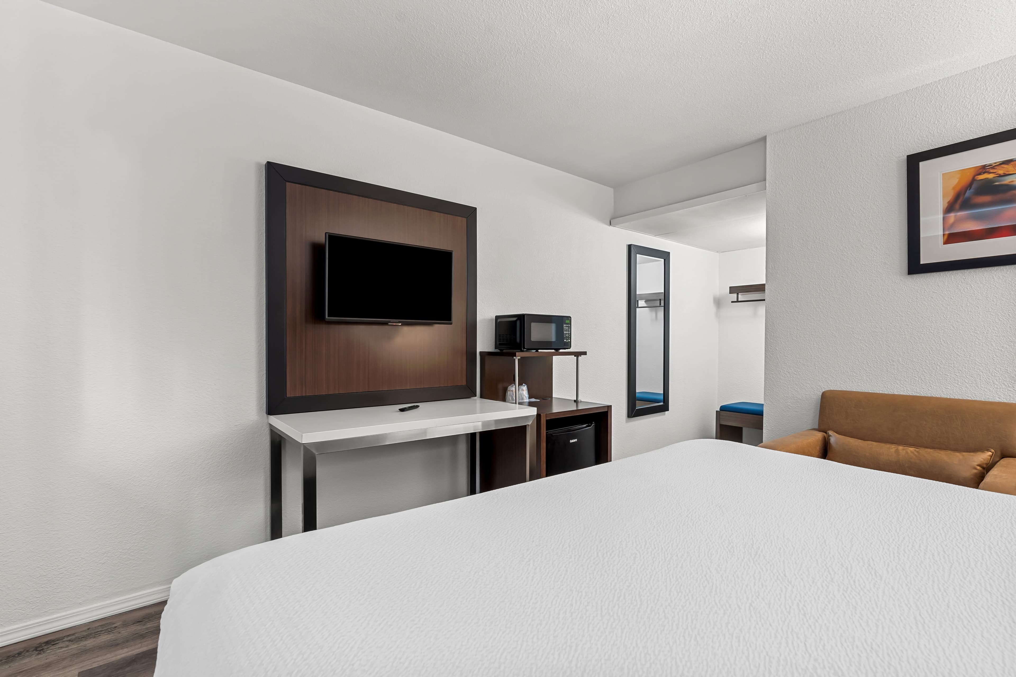 Econo Lodge Stockton near I-5 Fairgrounds — 7