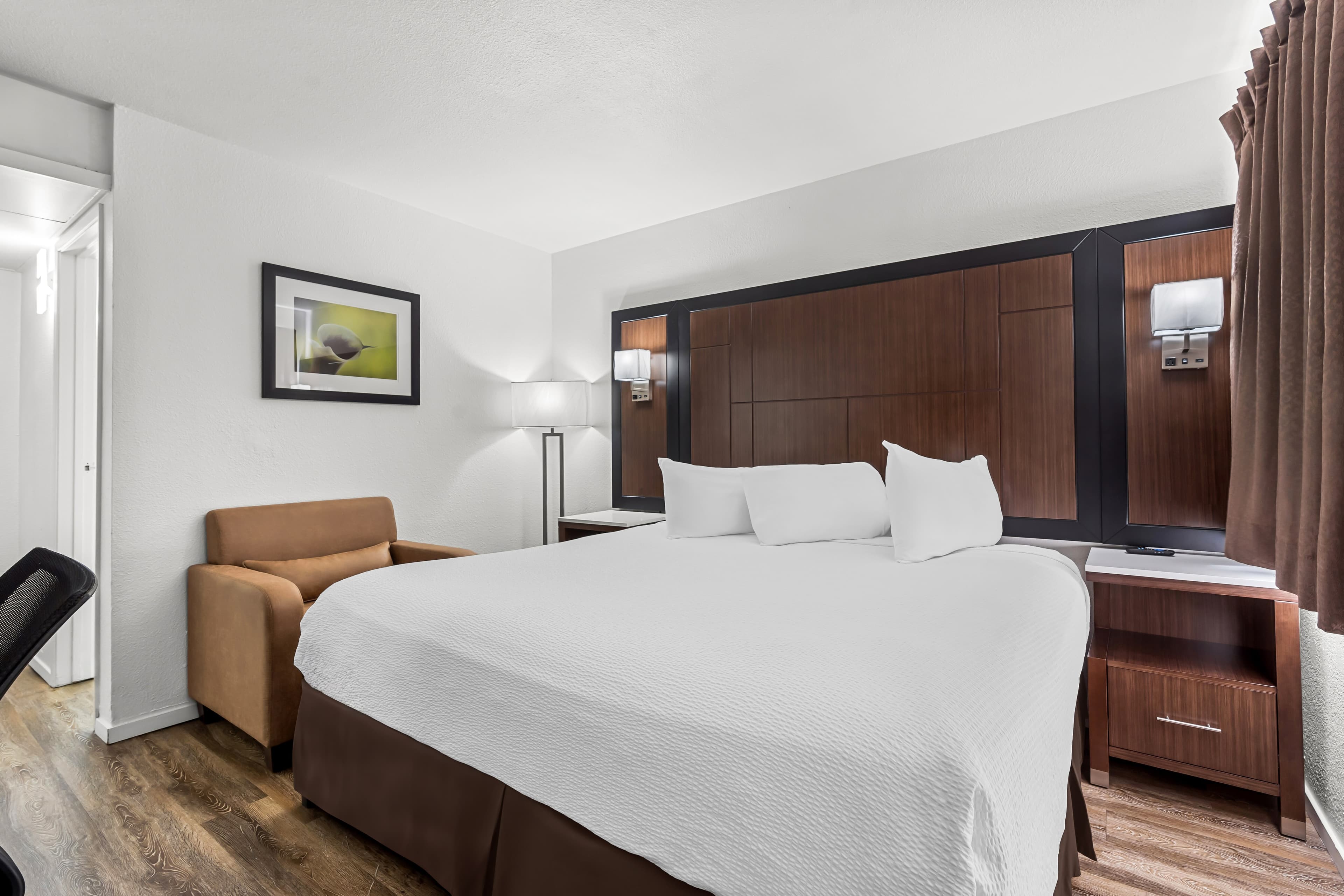 Econo Lodge Stockton near I-5 Fairgrounds — 24