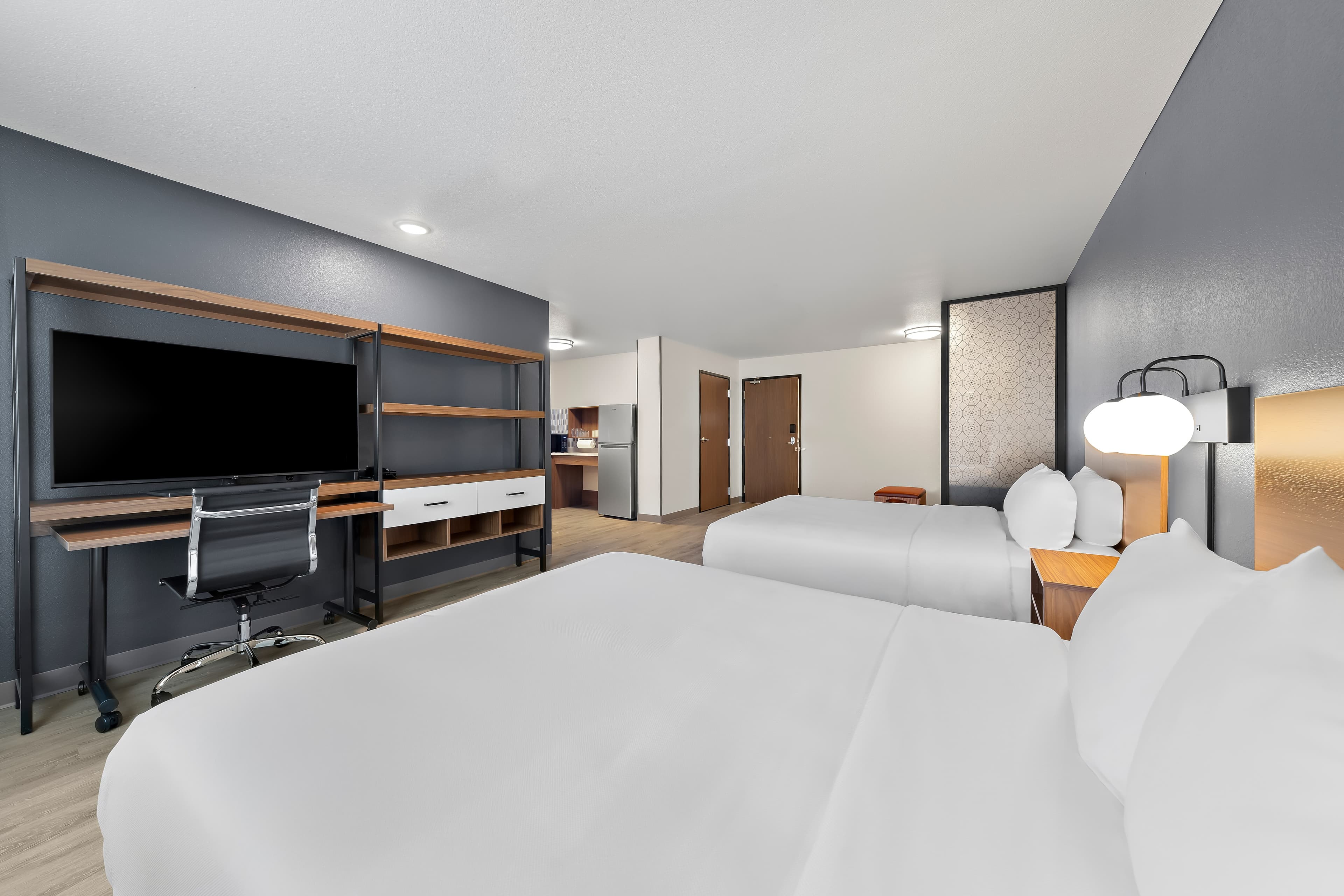 Everhome Suites San Bernardino - Loma Linda — 10