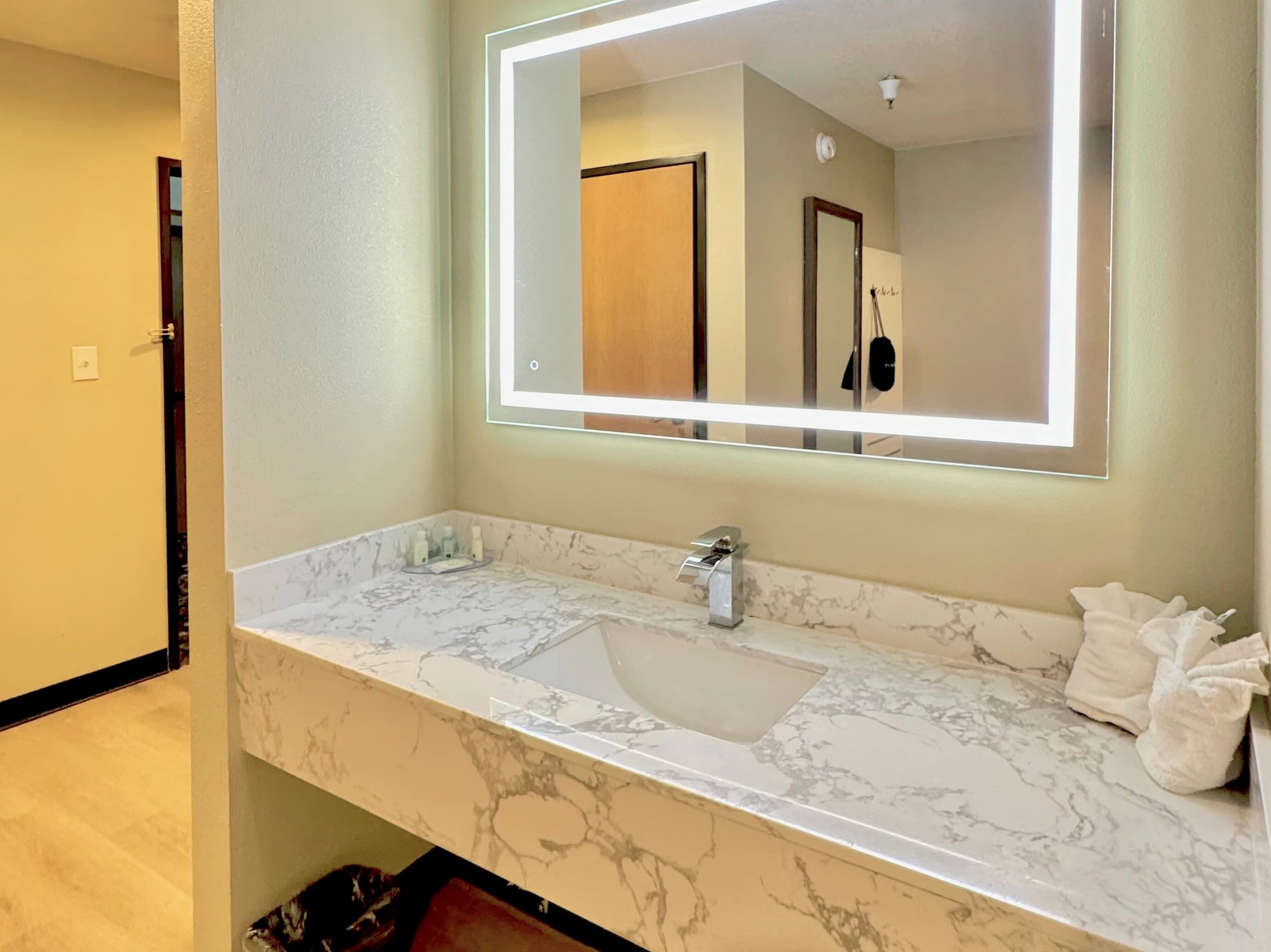 Quality Inn & Suites Willows — 11