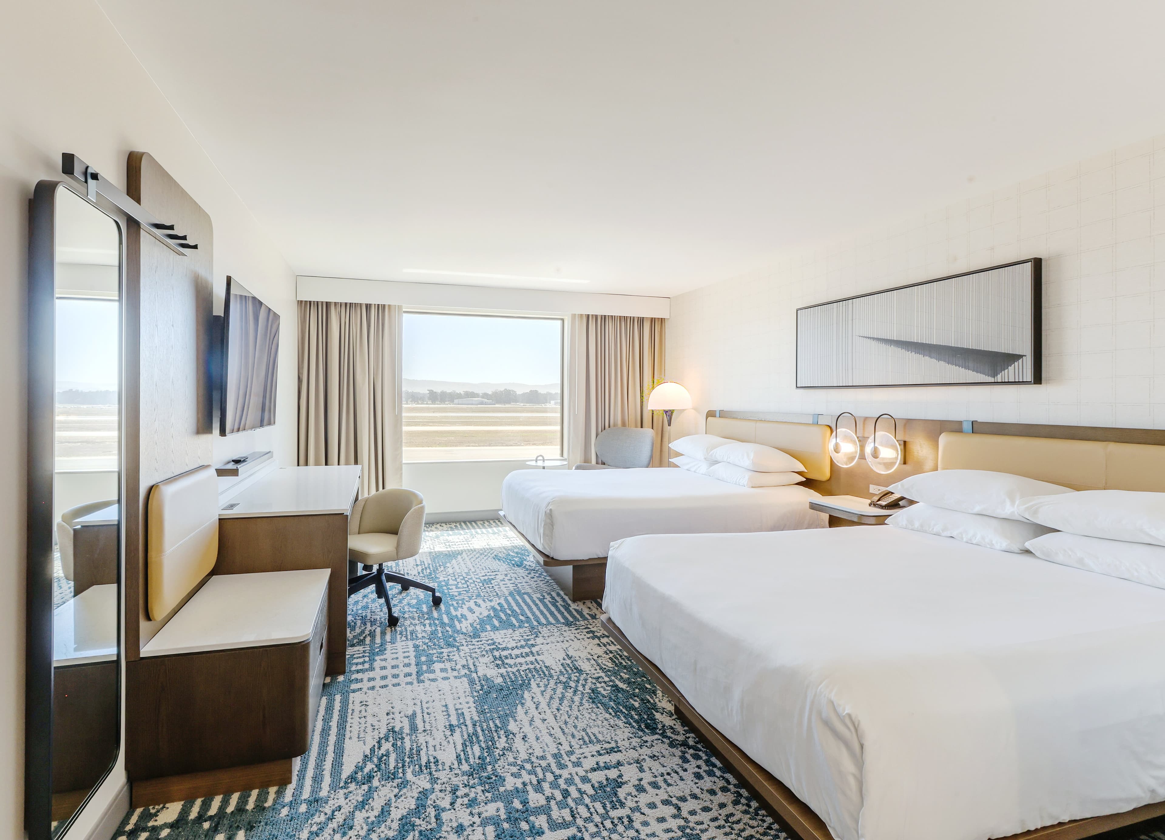 Radisson Hotel Santa Maria - Image 1