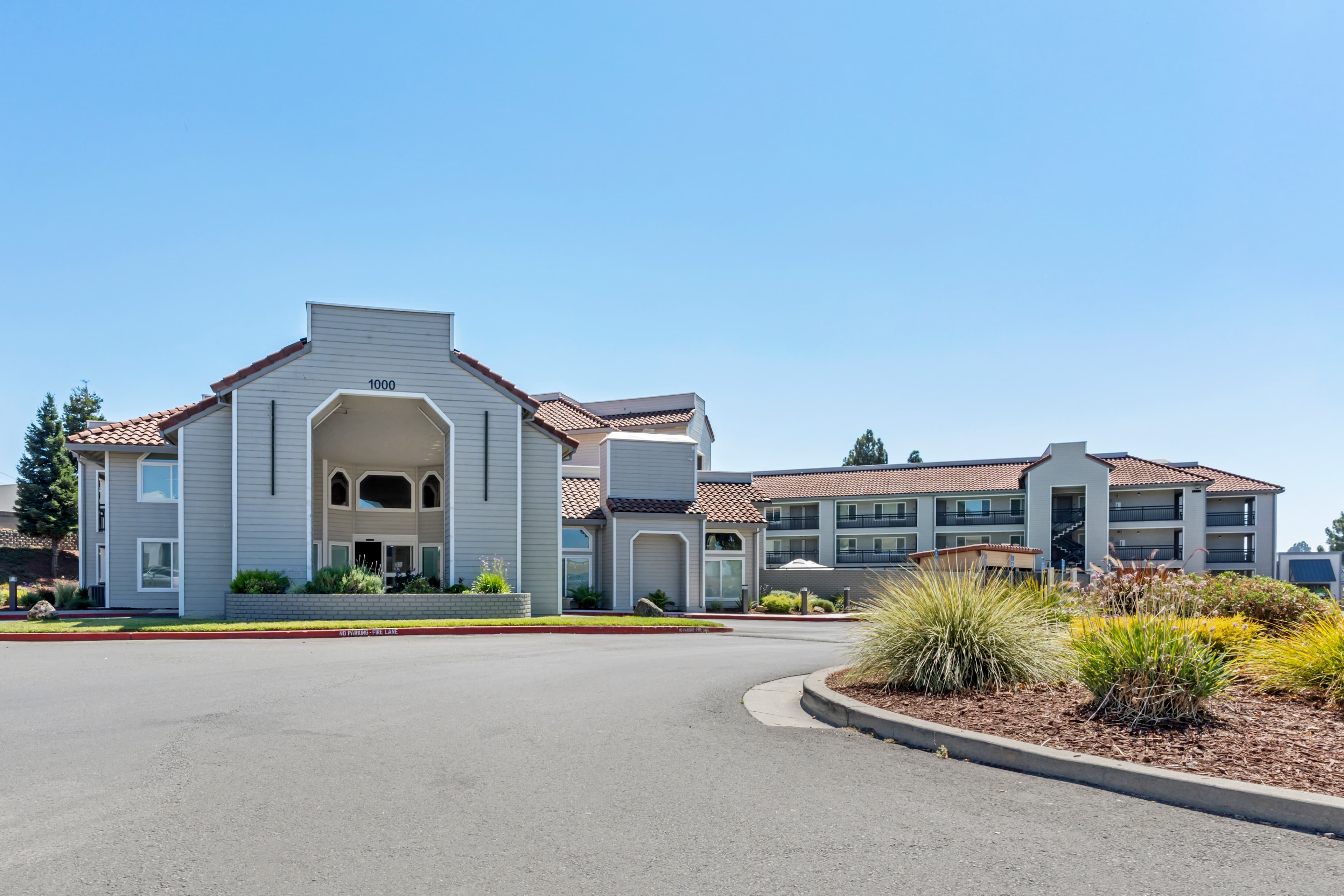 Country Inn & Suites by Radisson, Vallejo Napa Valley, CA - Image 1