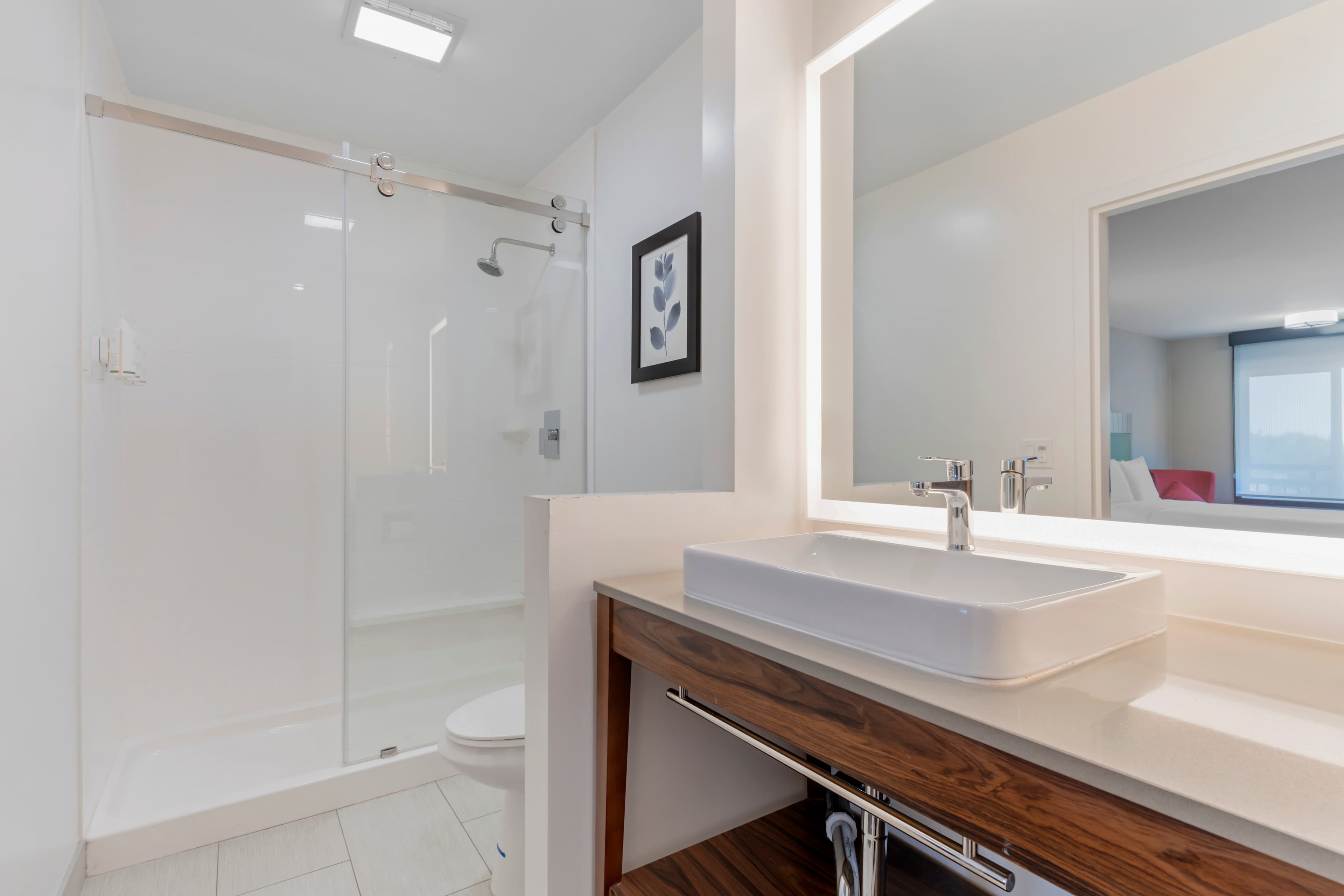 Country Inn & Suites by Radisson, Vallejo Napa Valley, CA — 26