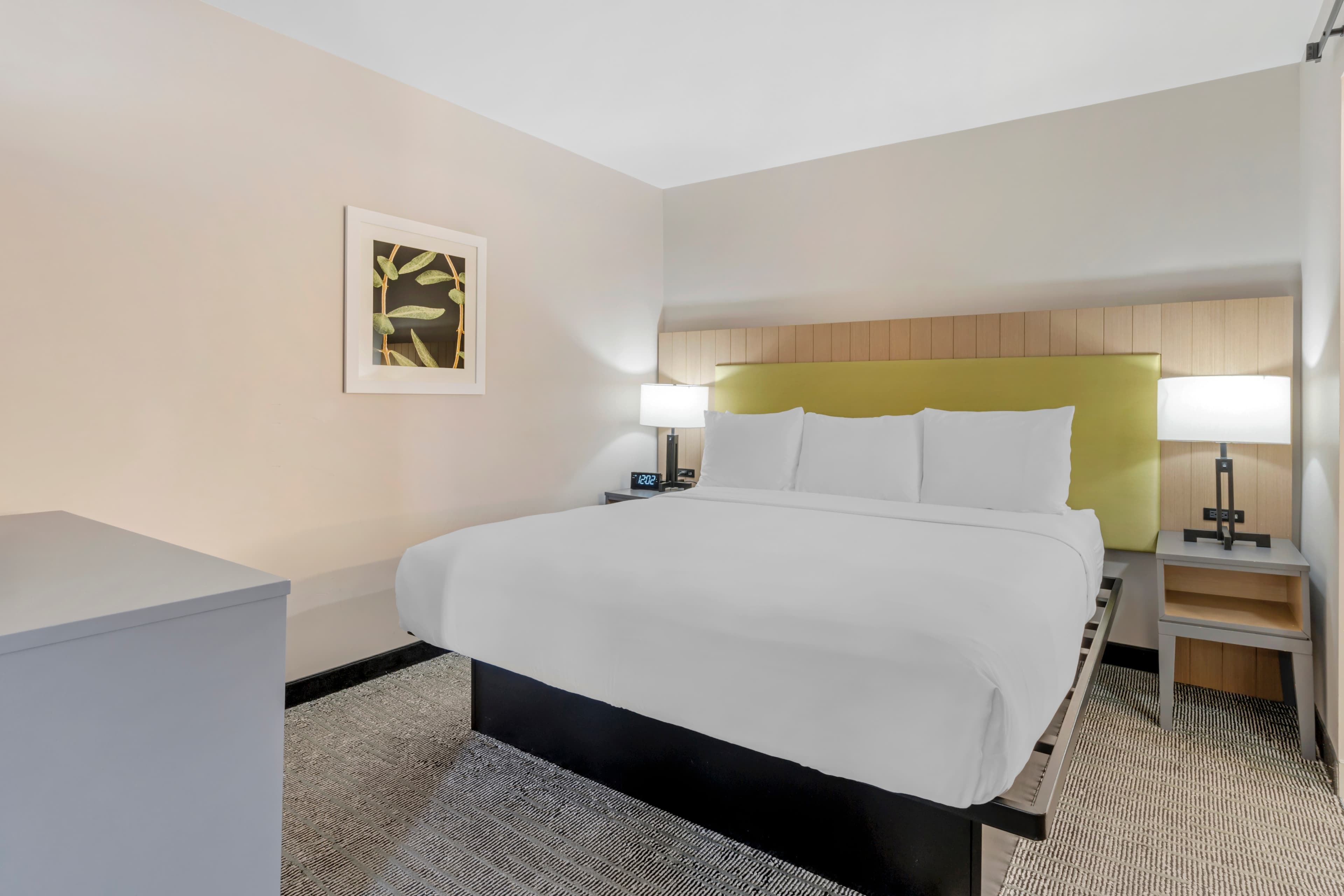 Country Inn & Suites by Radisson, Vallejo Napa Valley, CA — 7