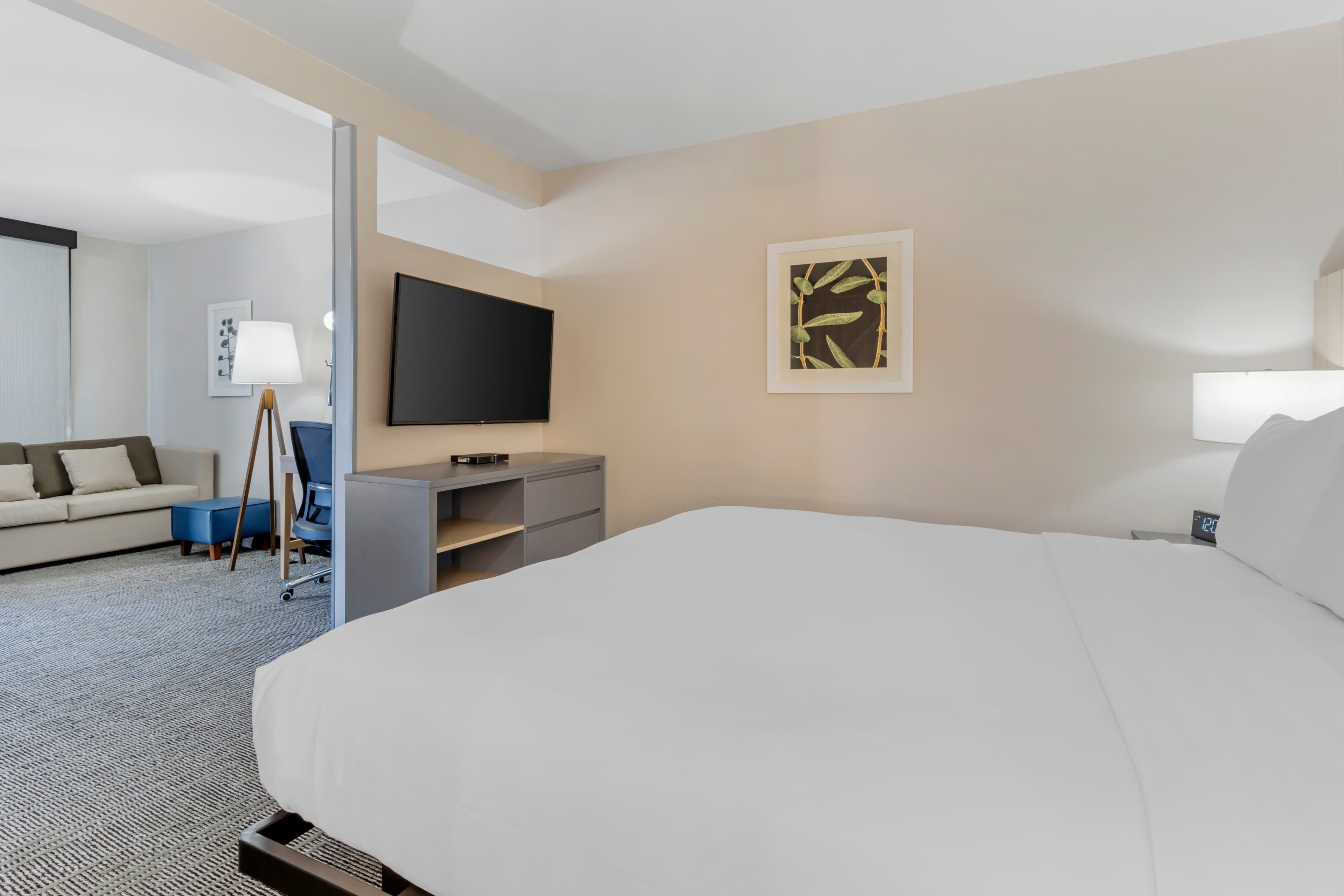 Country Inn & Suites by Radisson, Vallejo Napa Valley, CA — 9