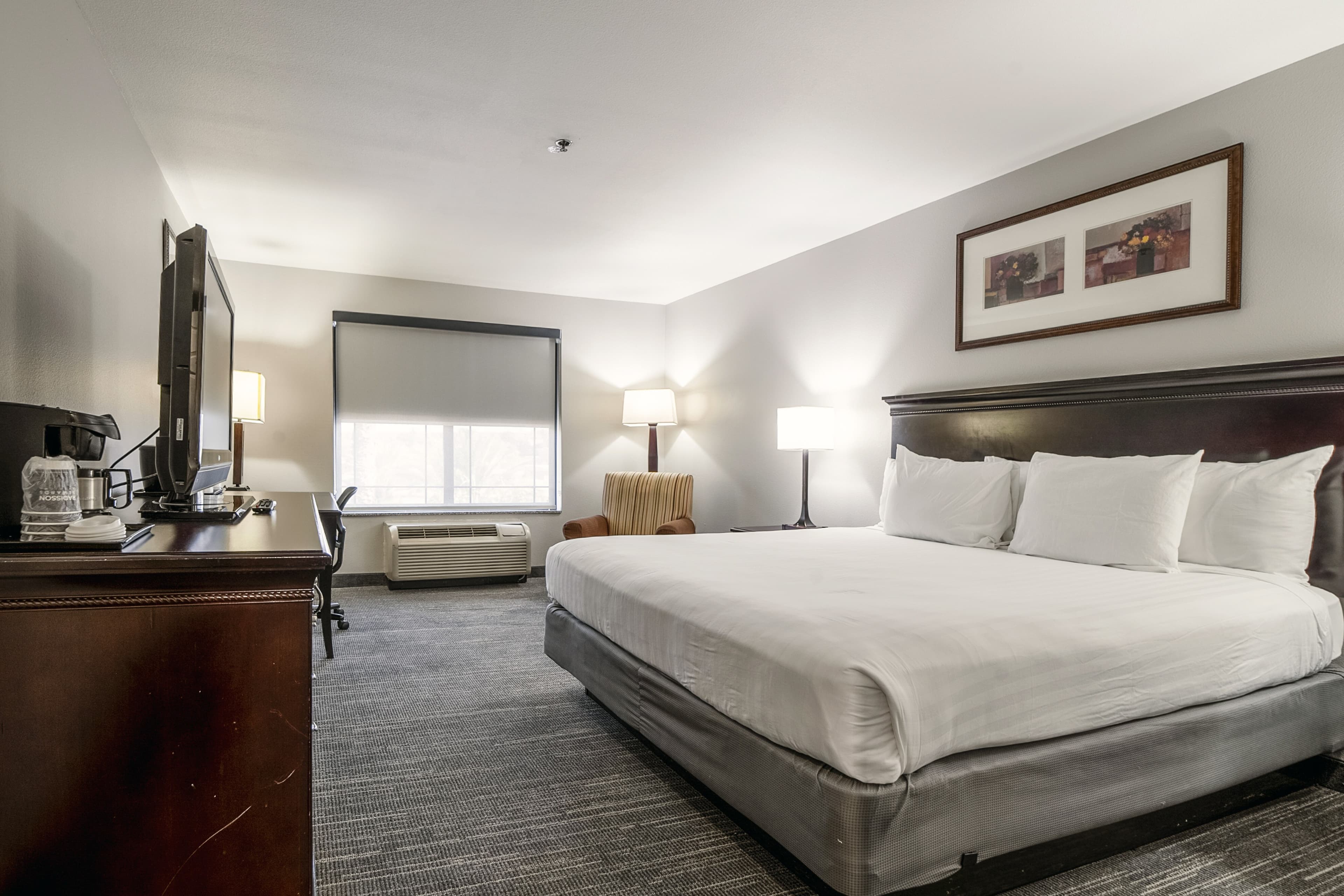 Country Inn & Suites by Radisson, Ontario at Ontario Mills, CA - Image 2