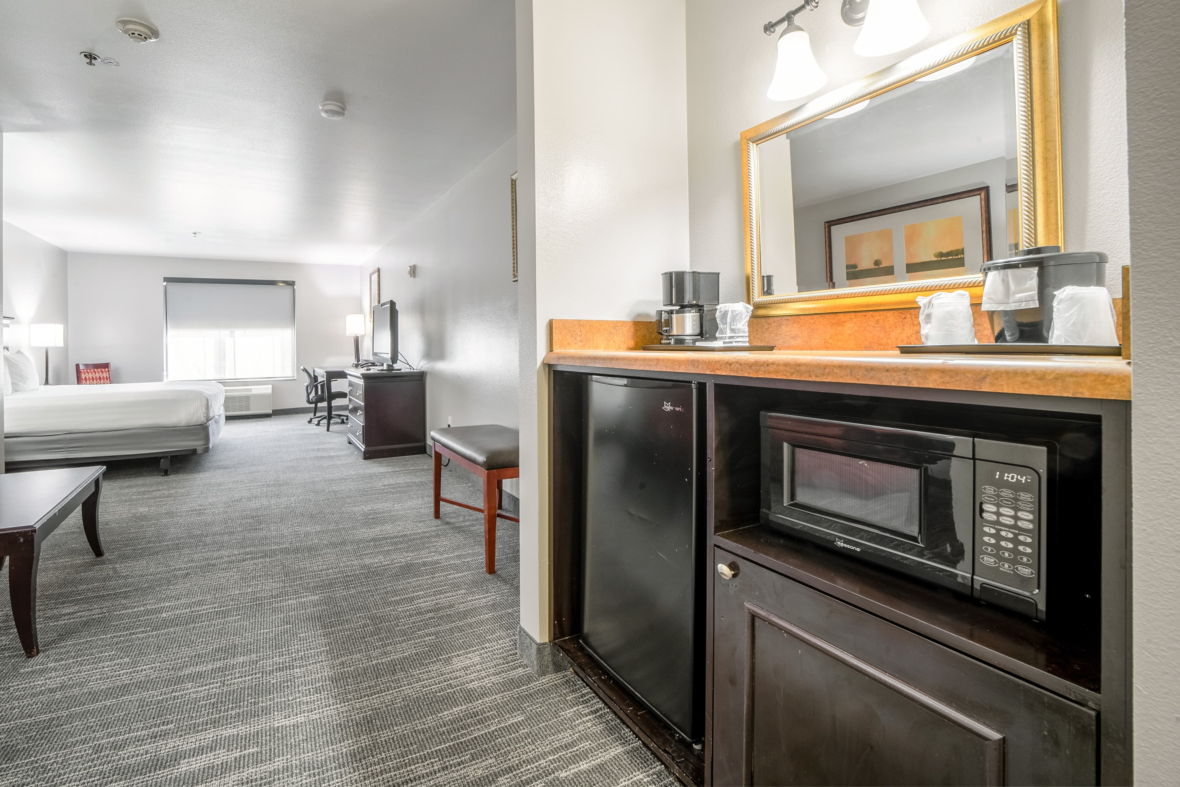 Country Inn & Suites by Radisson, Ontario at Ontario Mills, CA — 29