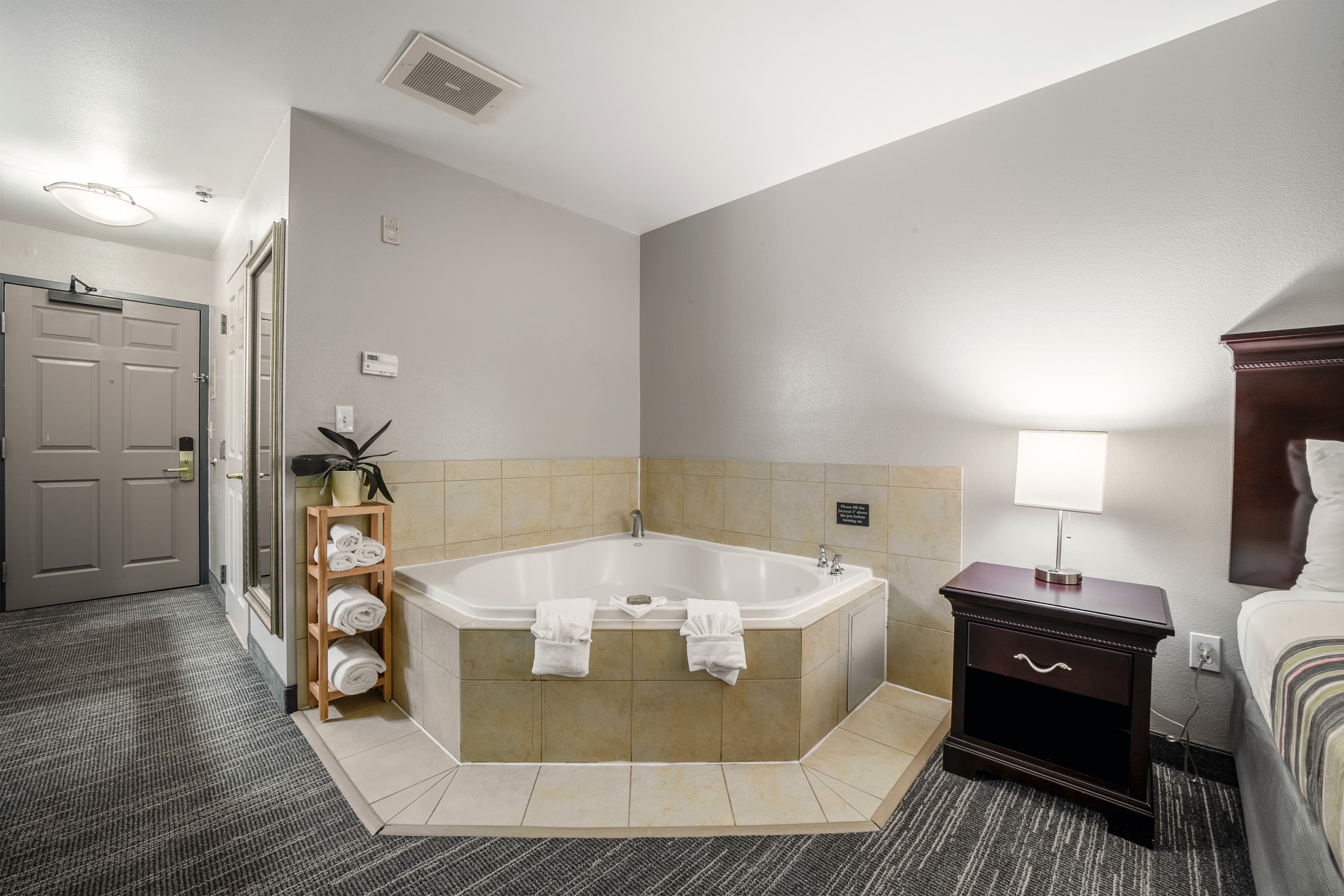 Country Inn & Suites by Radisson, Ontario at Ontario Mills, CA — 43