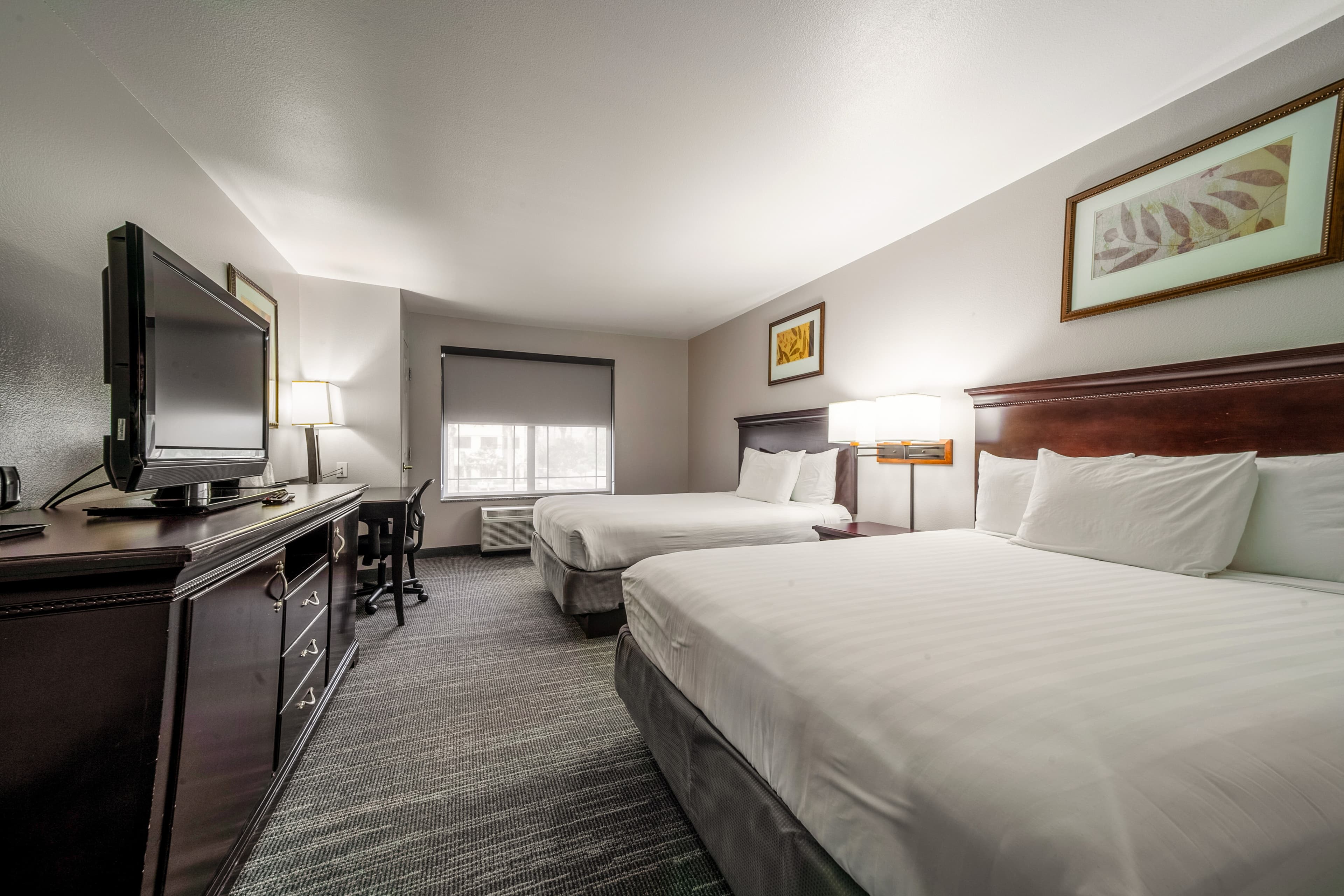 Country Inn & Suites by Radisson, Ontario at Ontario Mills, CA — 46