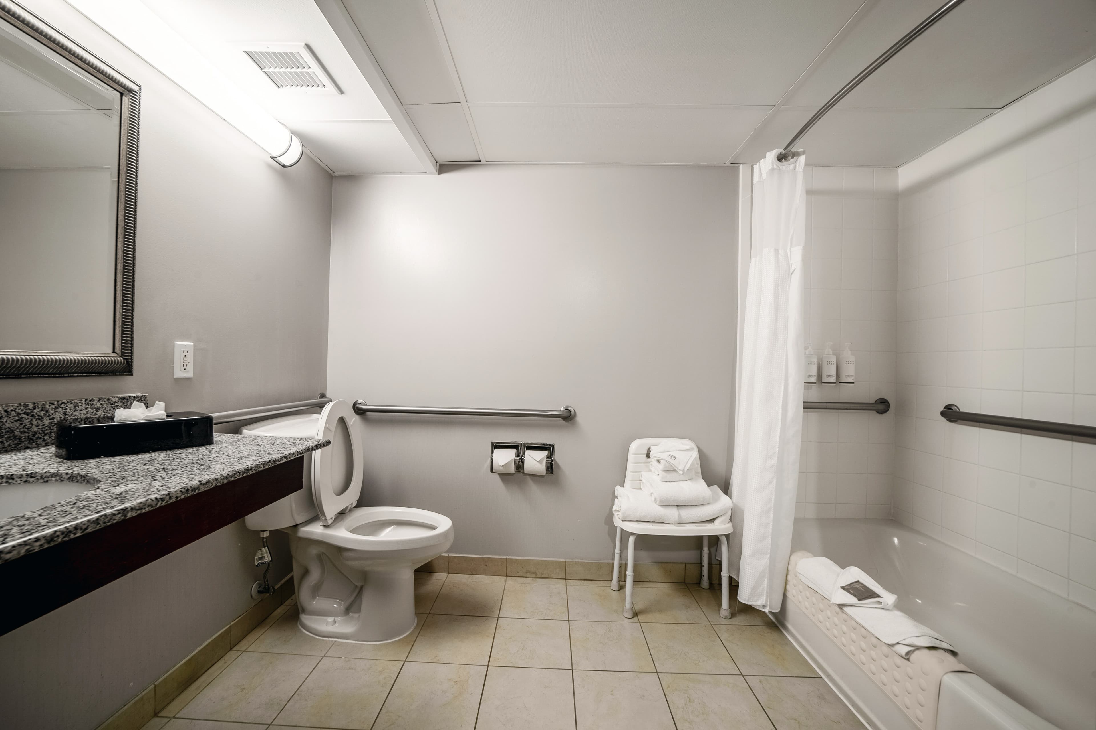 Country Inn & Suites by Radisson, Ontario at Ontario Mills, CA — 54