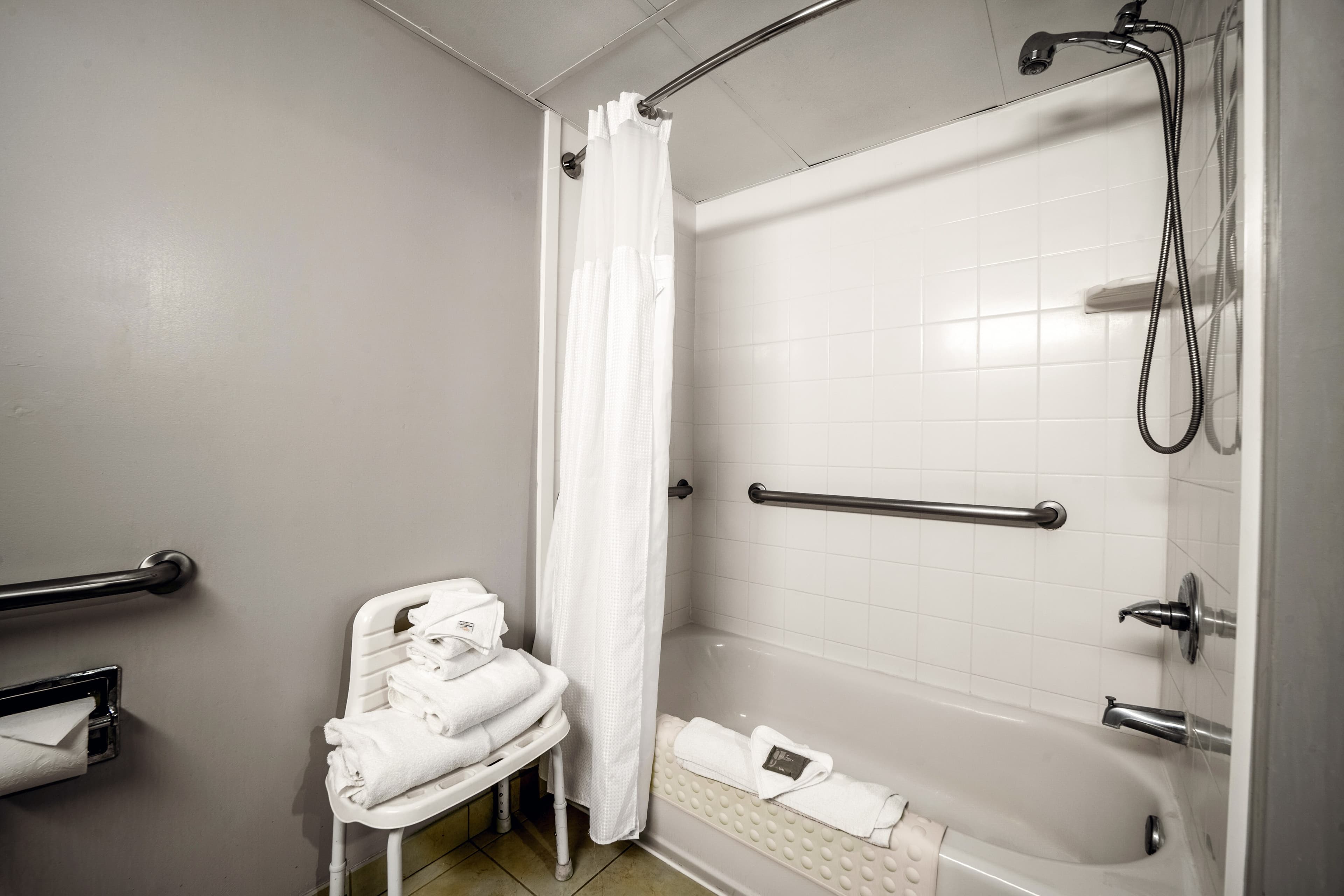 Country Inn & Suites by Radisson, Ontario at Ontario Mills, CA — 56