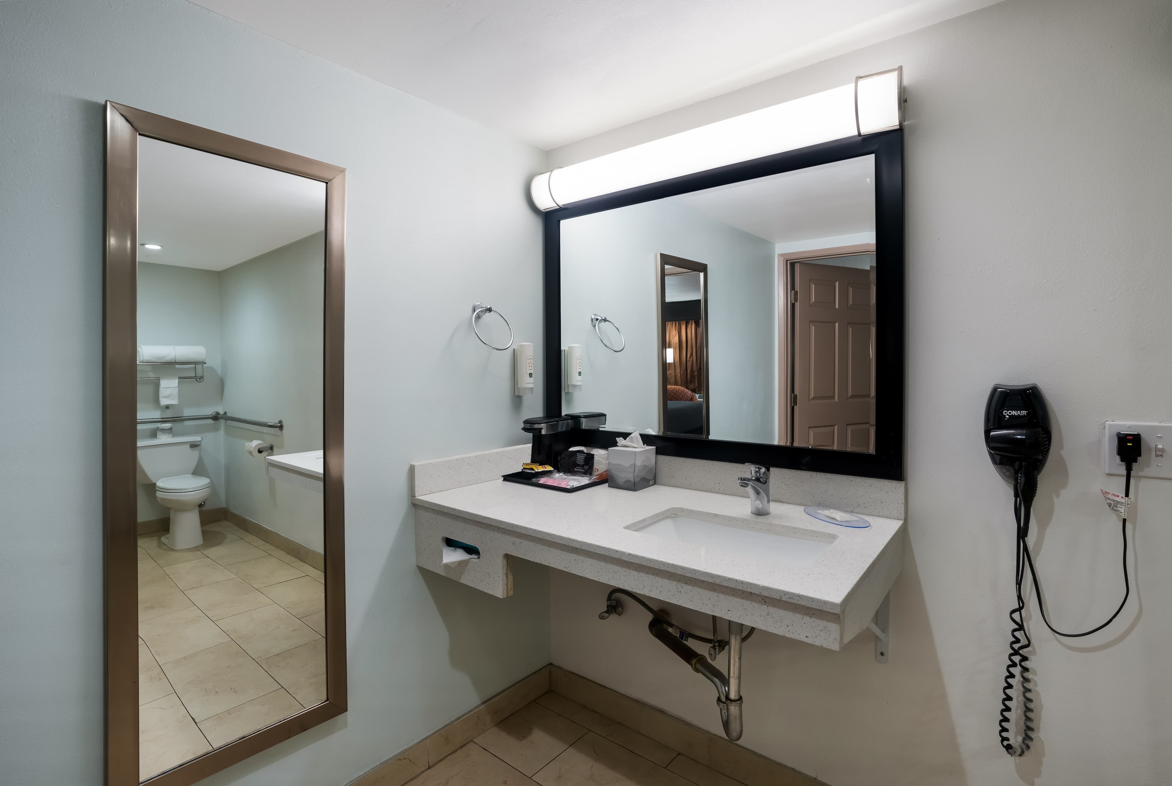 Quality Inn Fairfield Napa Valley Area — 13