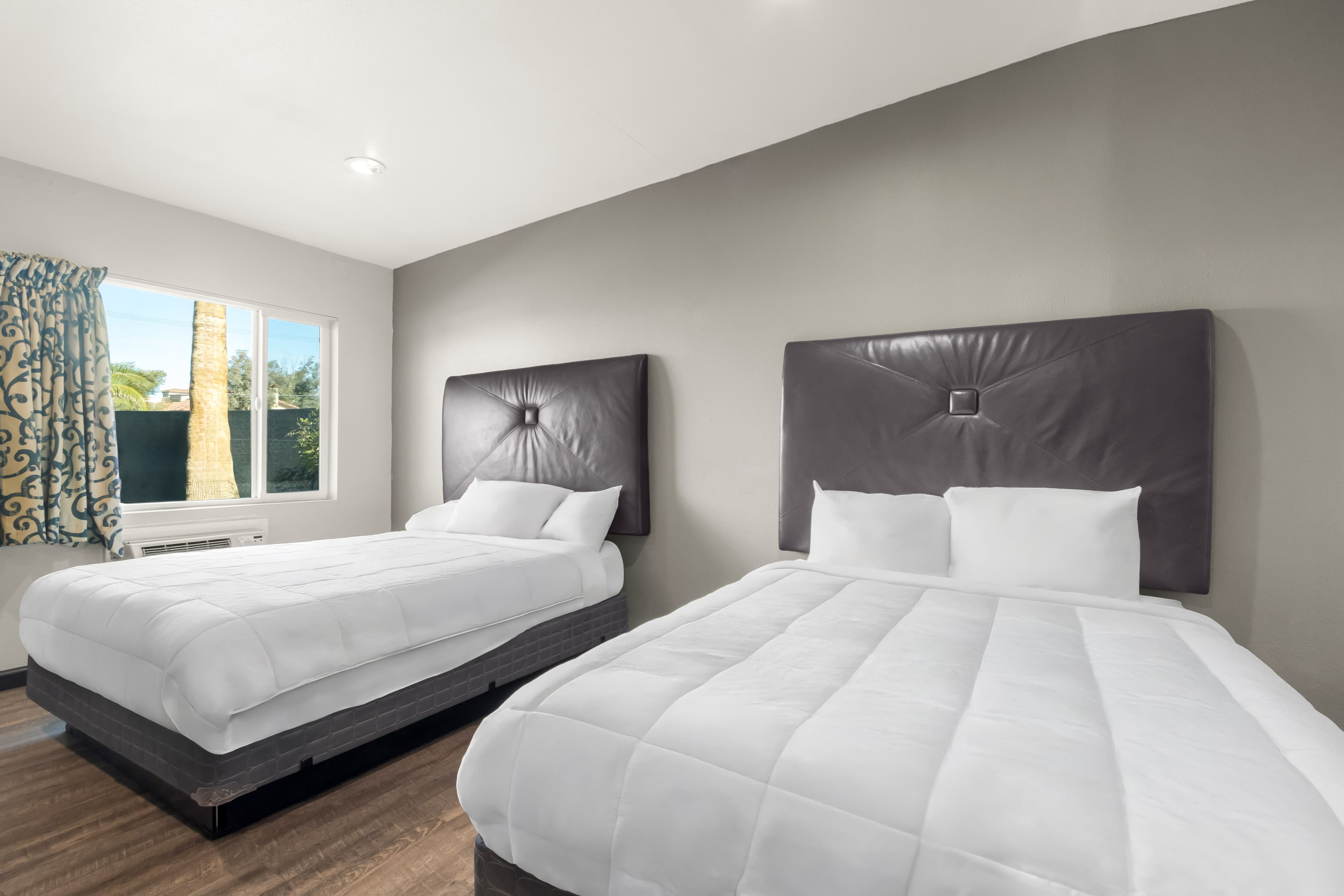 Suburban Studios Ridgecrest near China Lake Naval Station — 10