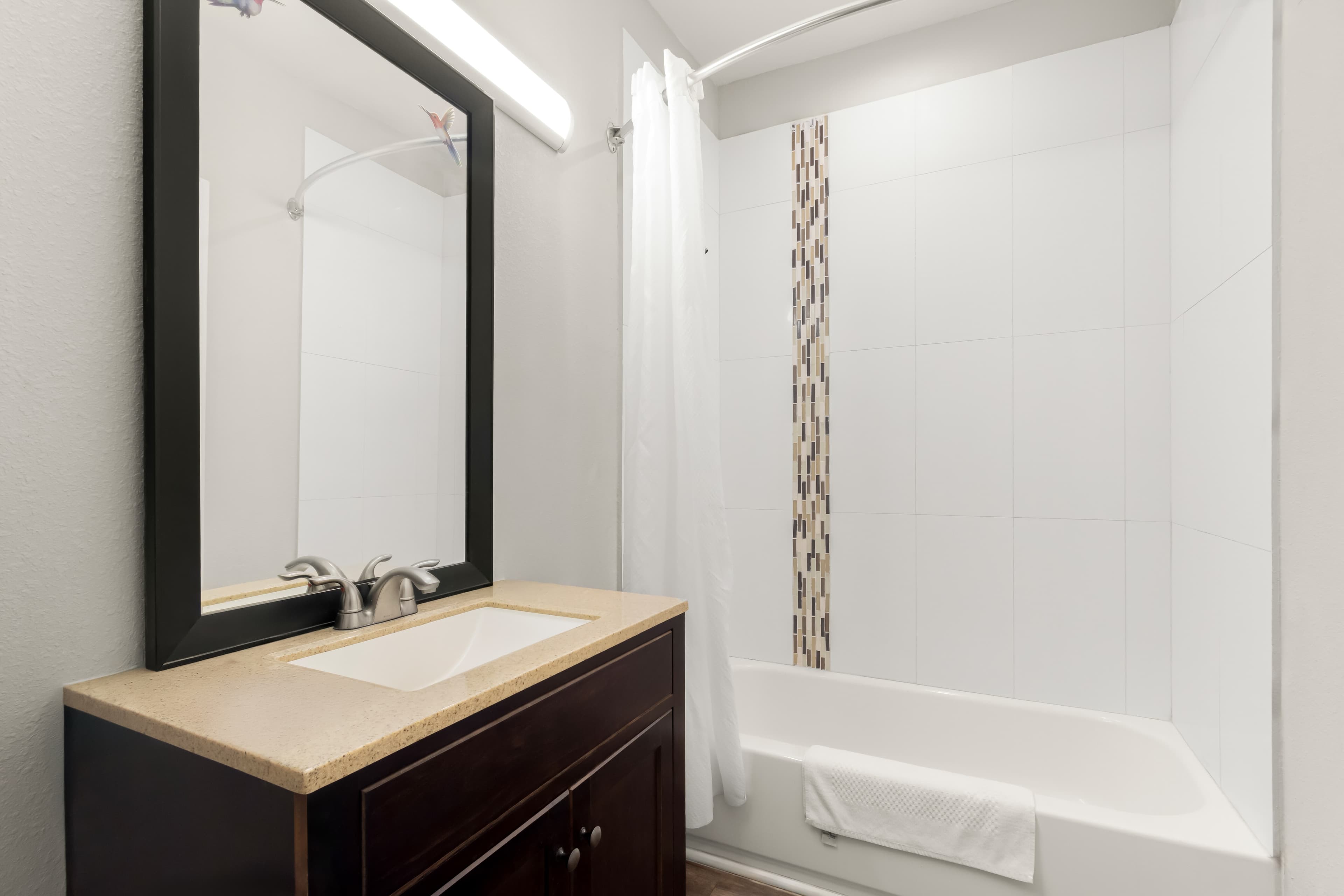 Suburban Studios Ridgecrest near China Lake Naval Station — 13