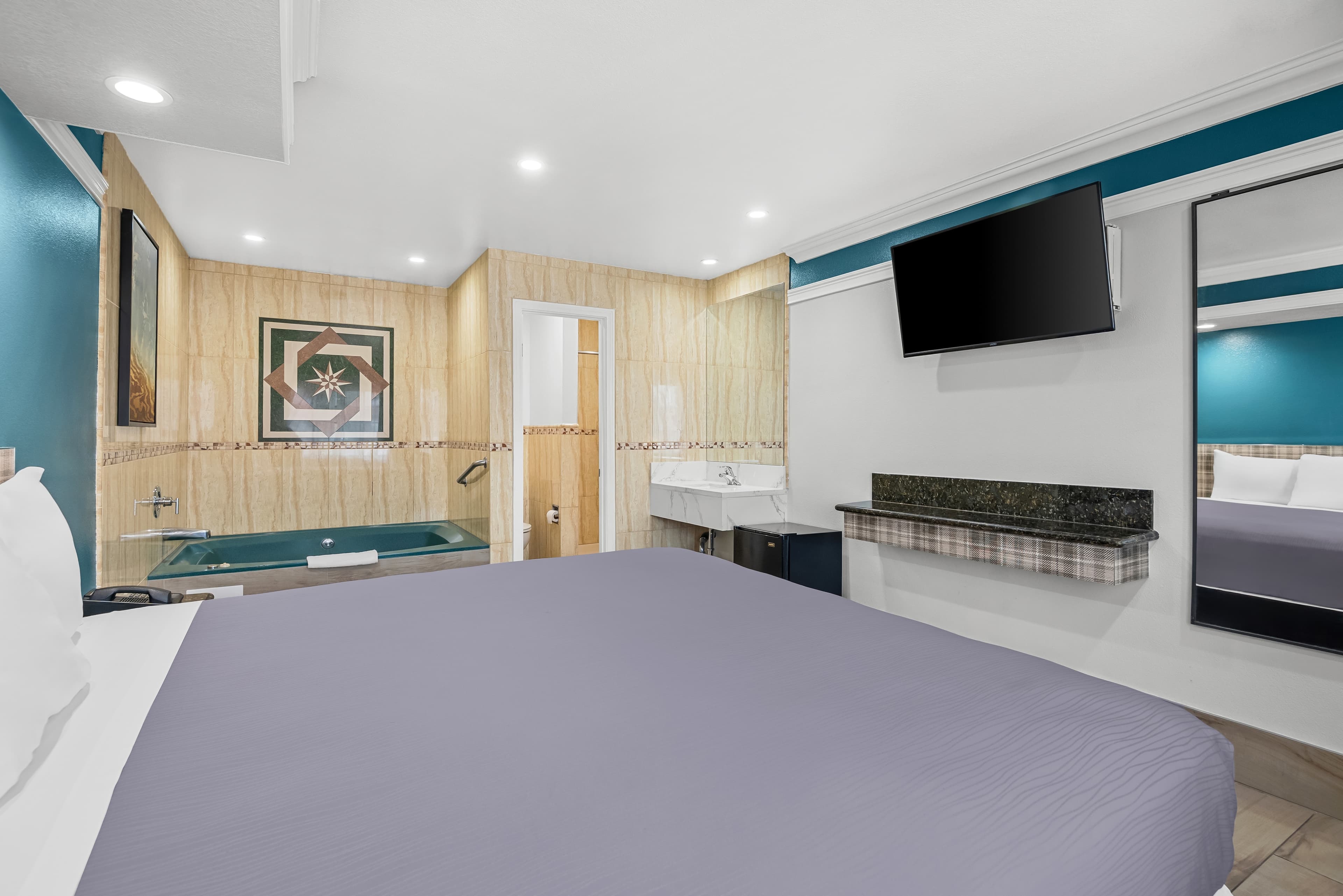 Rodeway Inn Commerce - Los Angeles — 11