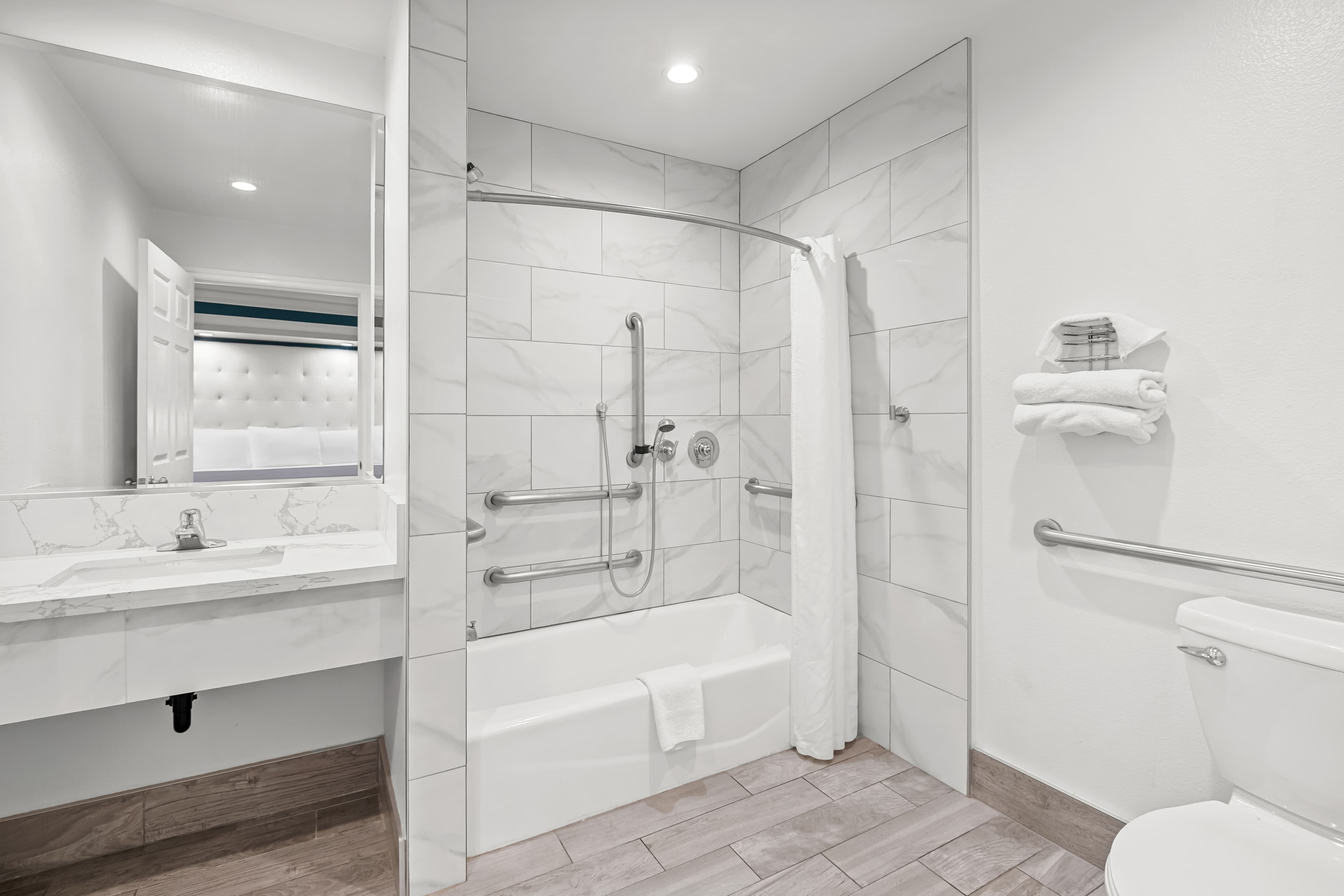 Rodeway Inn Commerce - Los Angeles — 21