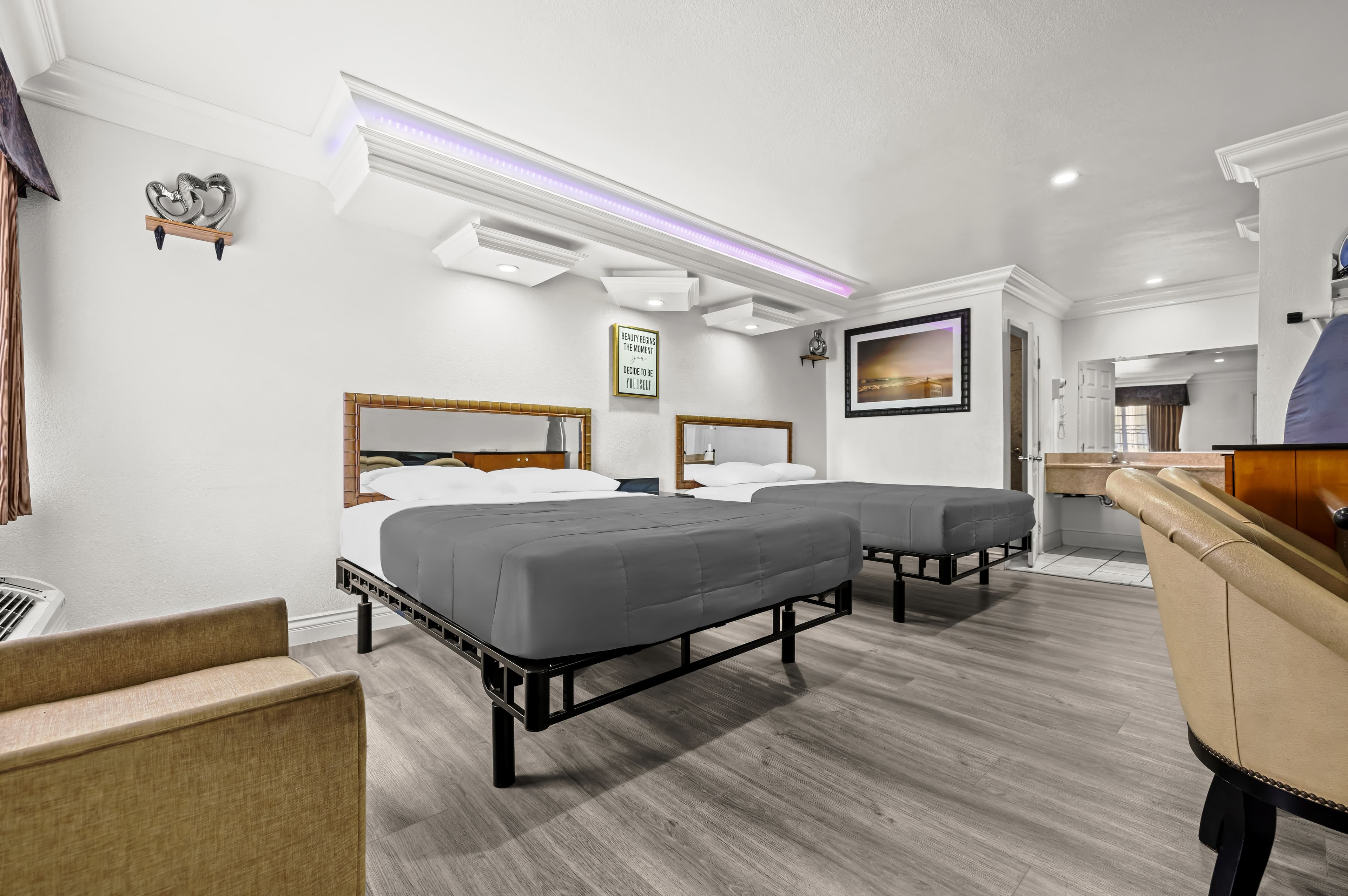 Rodeway Inn Santa Ana - Garden Grove — 12