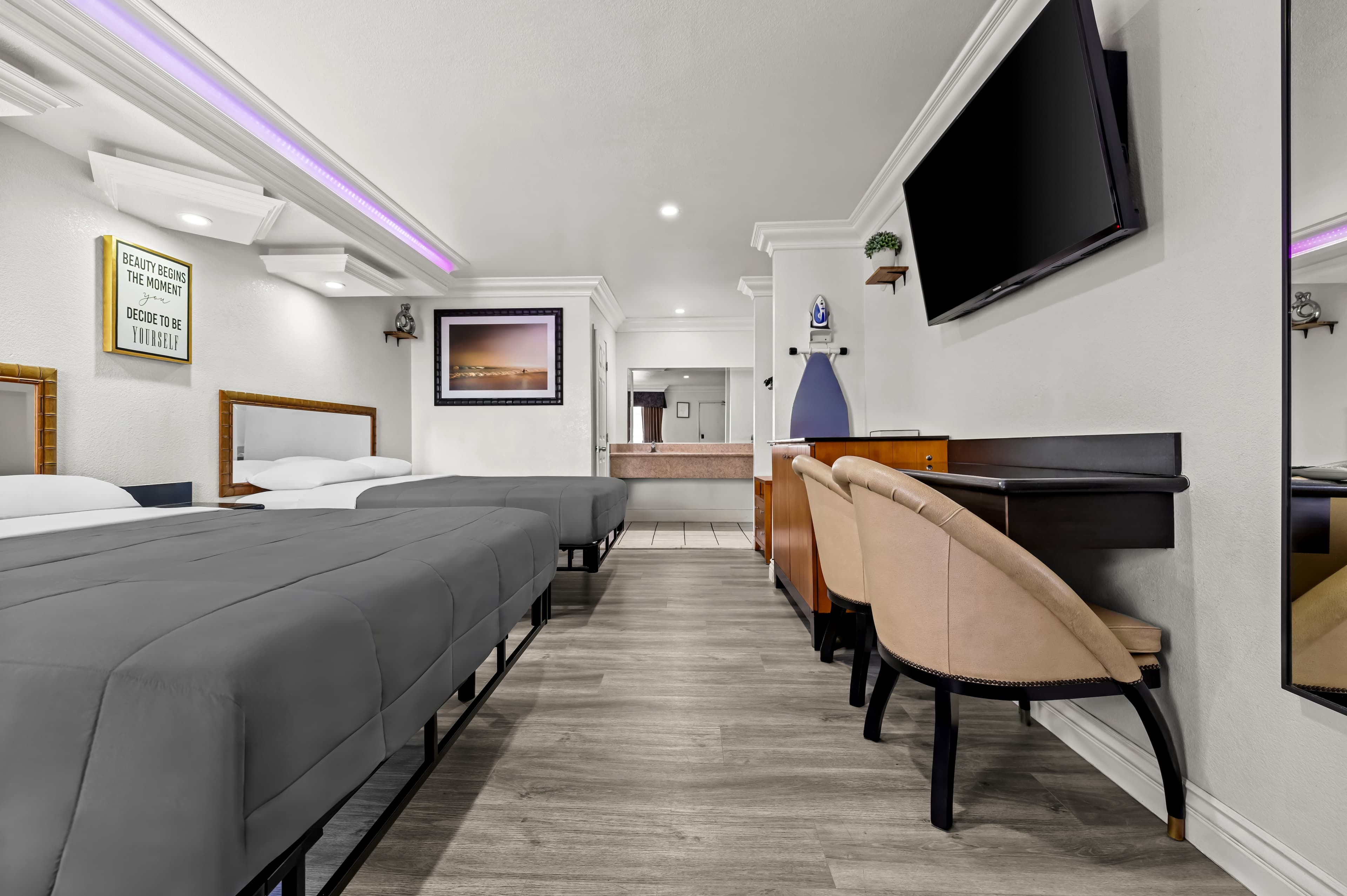 Rodeway Inn Santa Ana - Garden Grove — 13