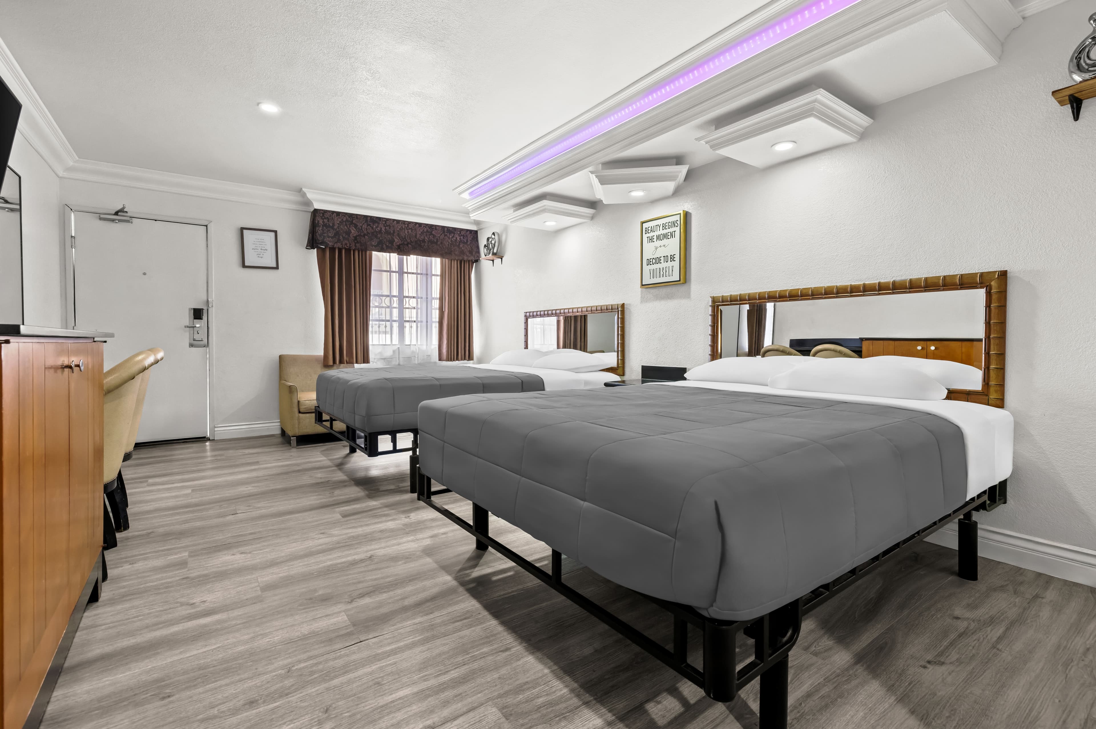 Rodeway Inn Santa Ana - Garden Grove — 15