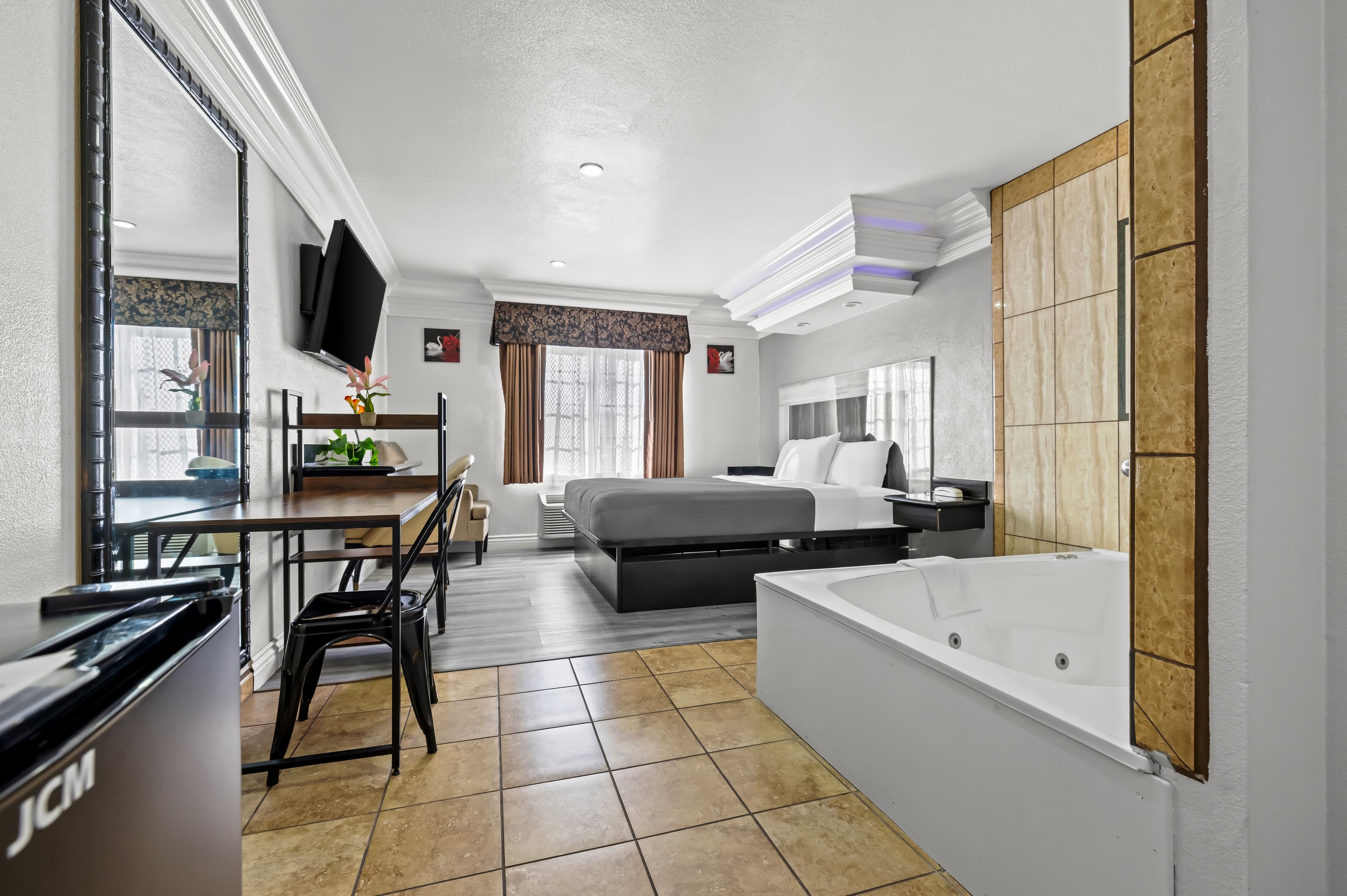 Rodeway Inn Santa Ana - Garden Grove — 17