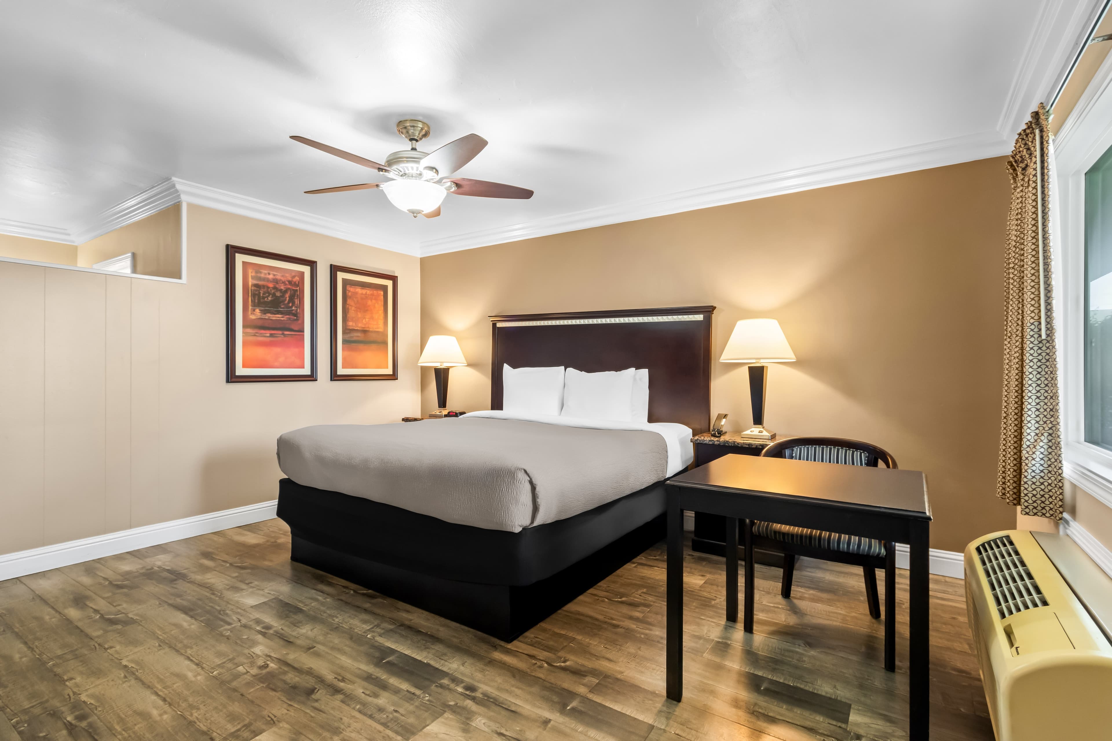 Quality Inn & Suites Santa Maria - Image 4