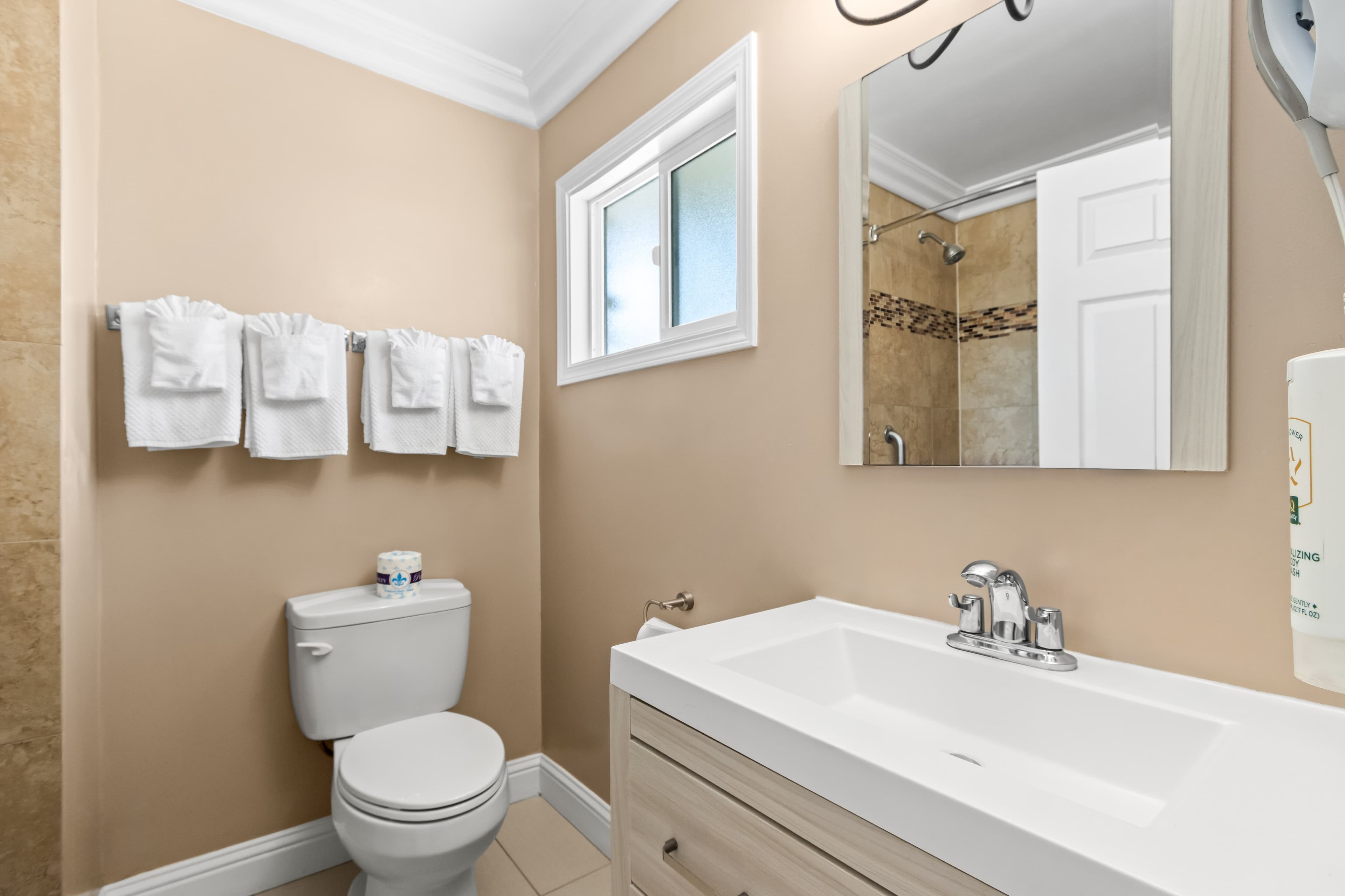 Quality Inn & Suites Santa Maria — 12