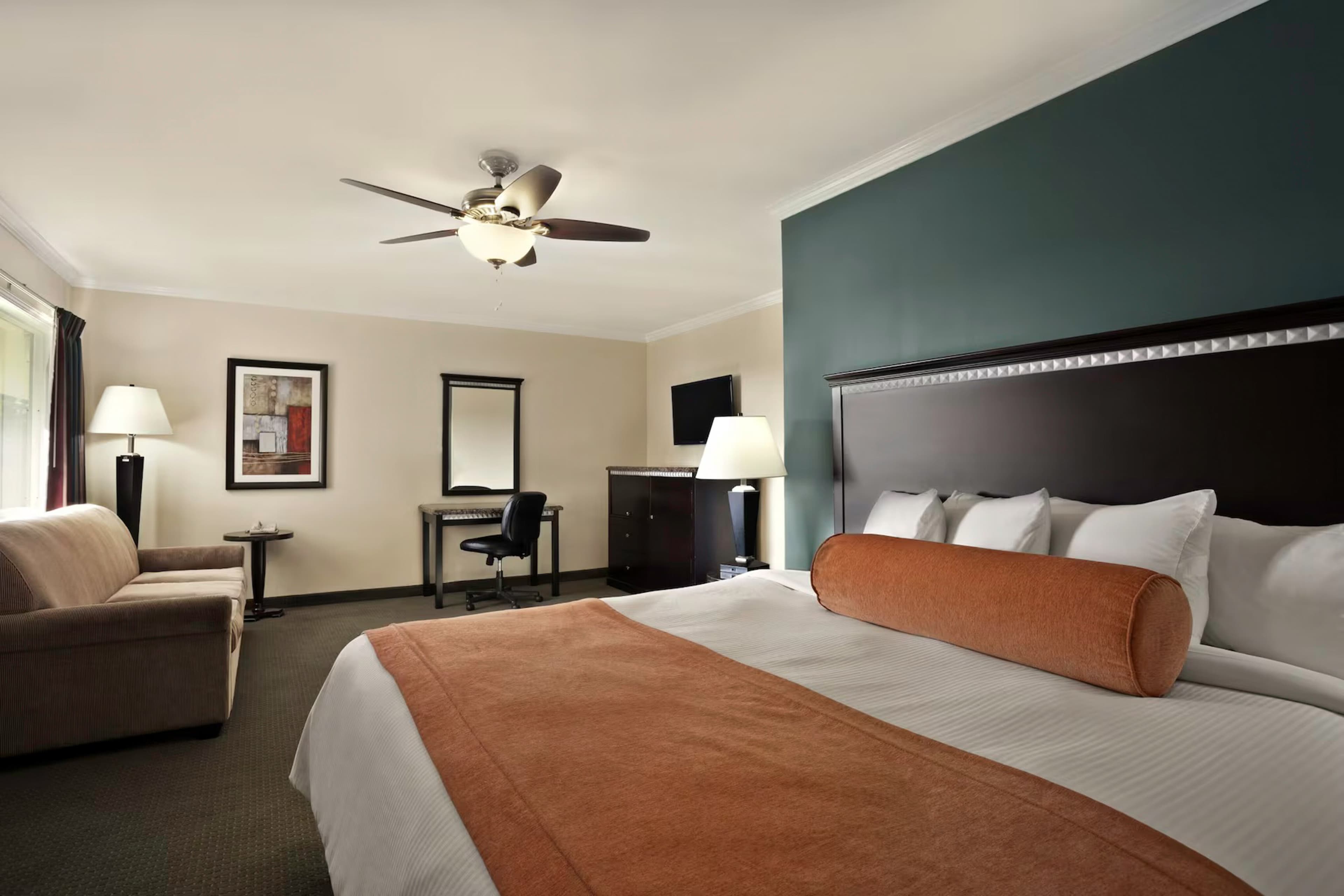 Quality Inn & Suites Santa Maria — 13