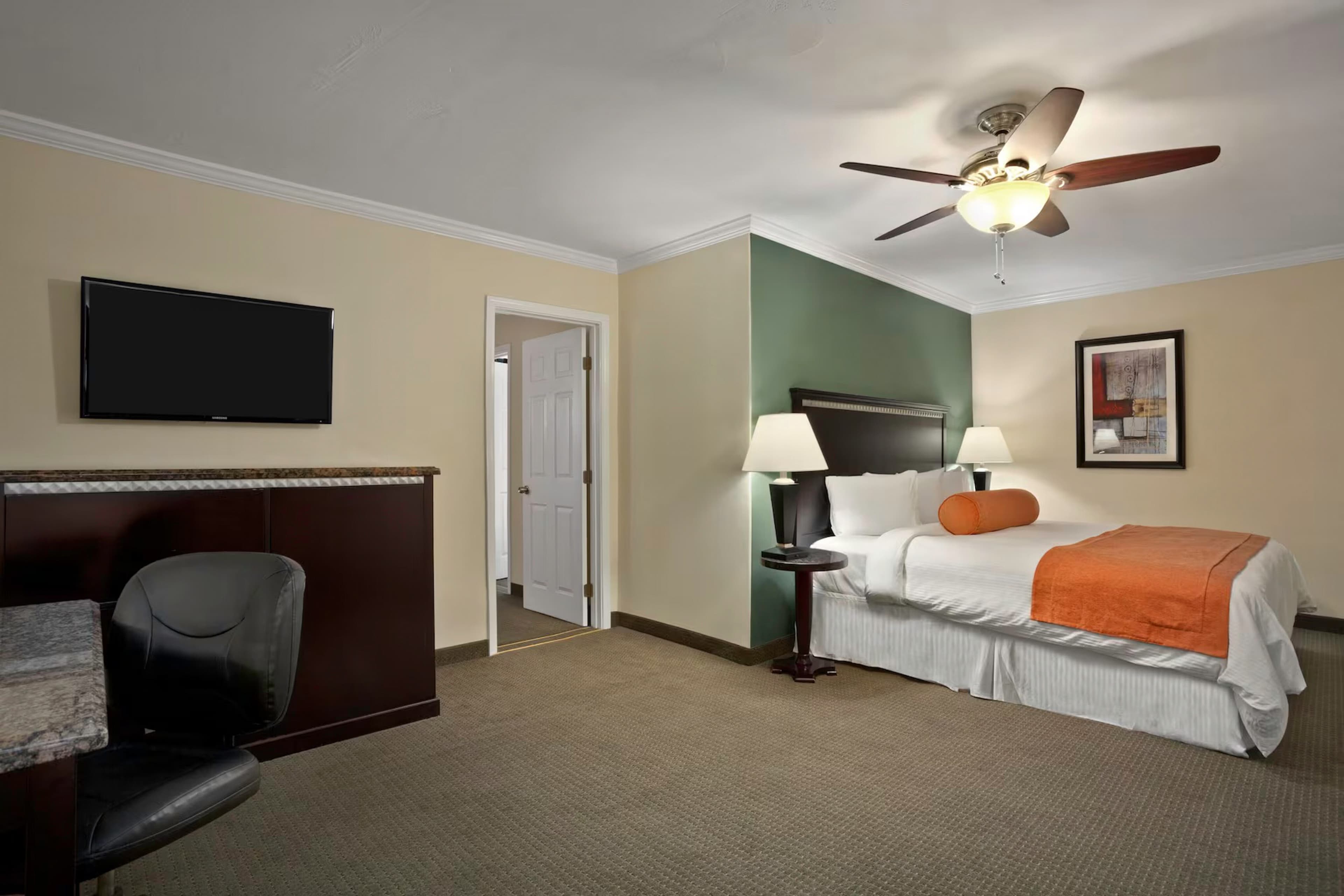 Quality Inn & Suites Santa Maria — 14