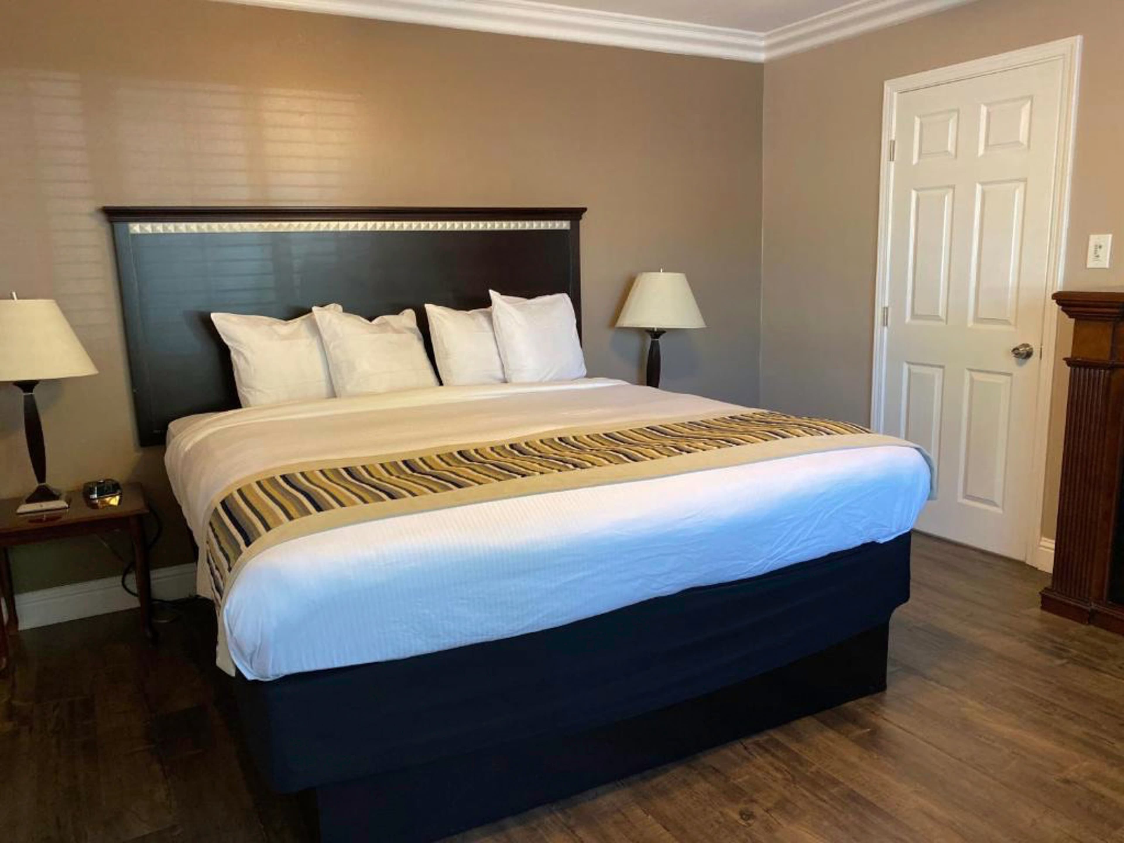 Quality Inn & Suites Santa Maria — 10