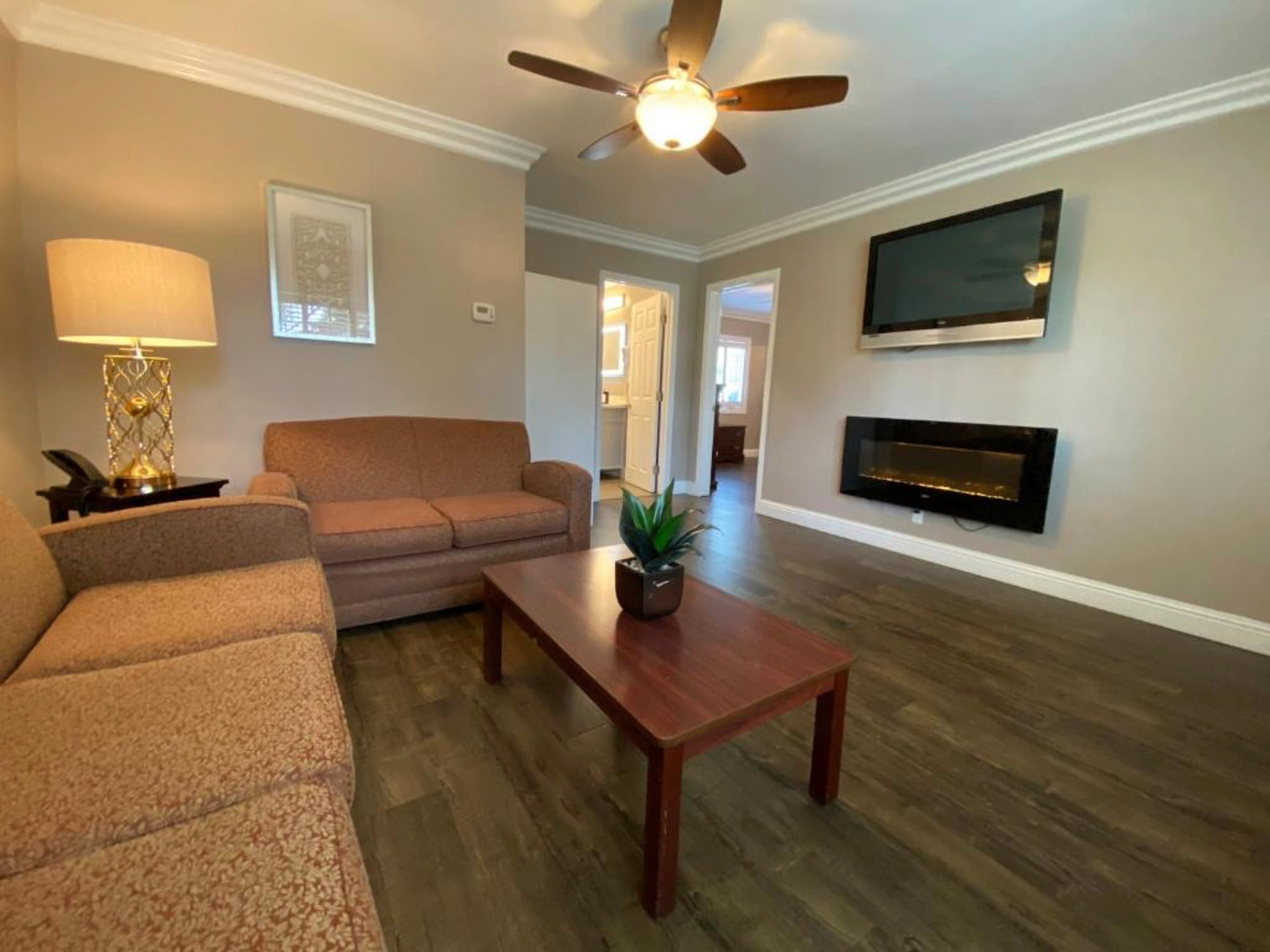 Quality Inn & Suites Santa Maria — 11
