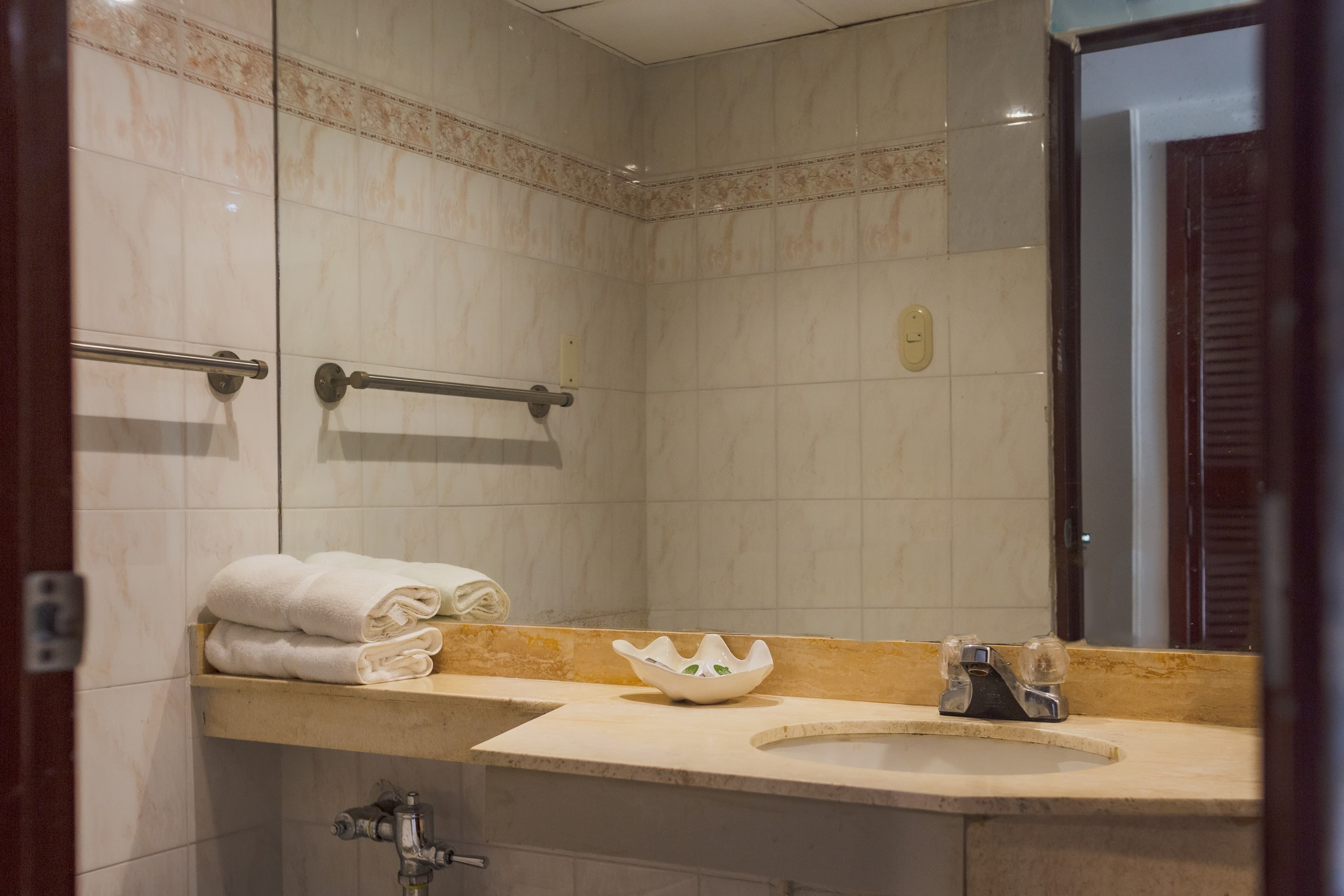 Hotel Faranda Express Puerta Del Sol Barranquilla, A Member of Radisson Individuals — 9