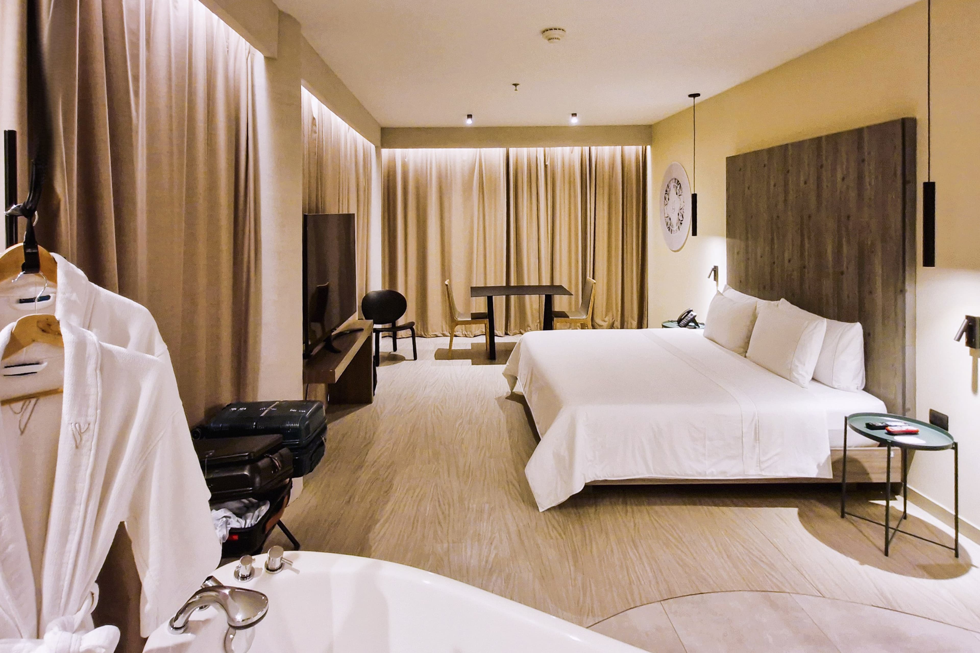 V Grand Hotel, a member of Radisson Individuals — 17