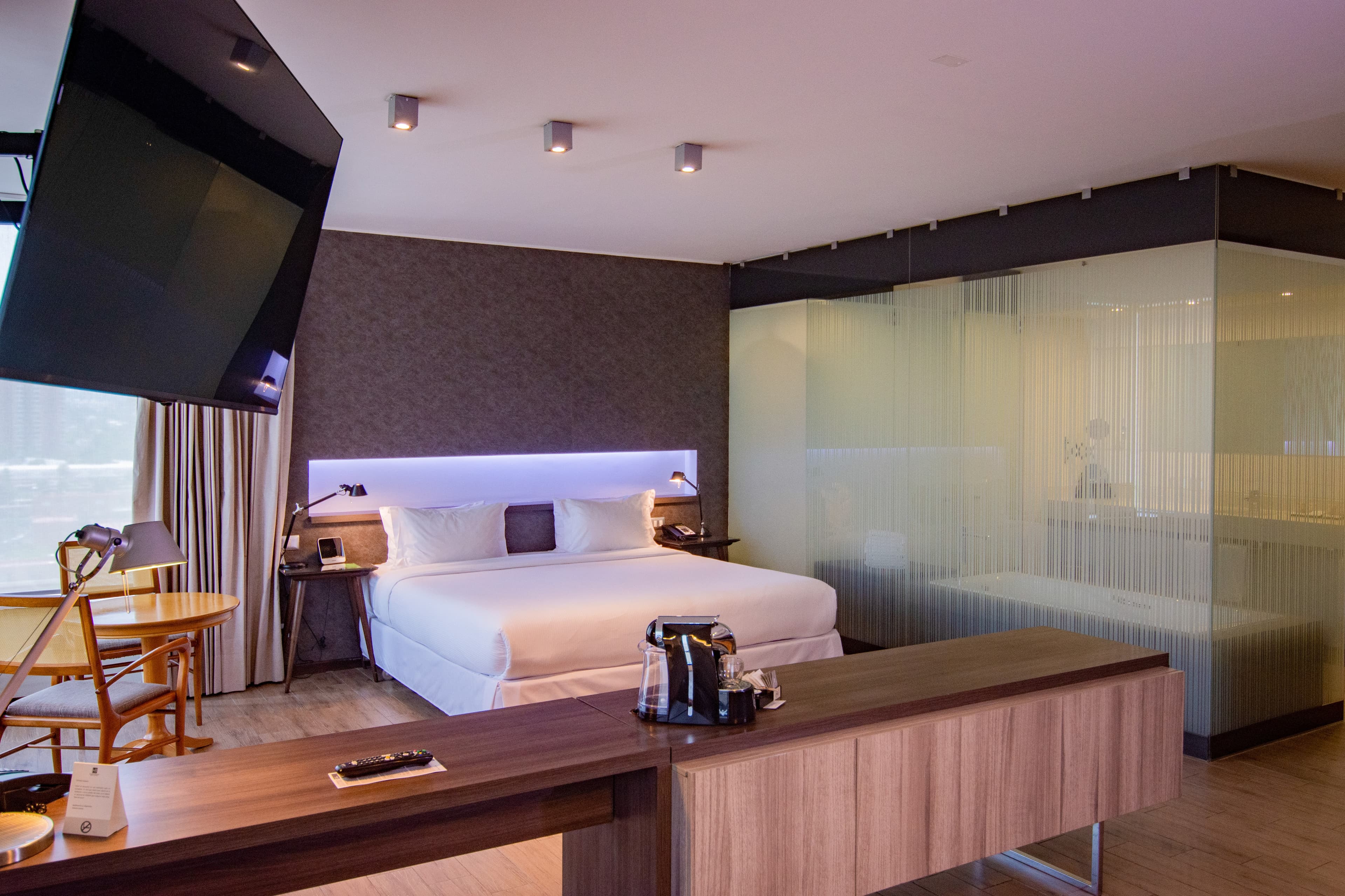 Radisson Blu Plaza El Bosque Santiago - Image 1