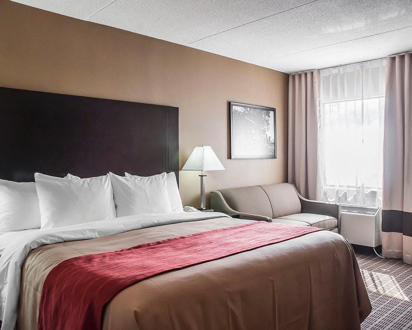 Comfort Inn - Image 2