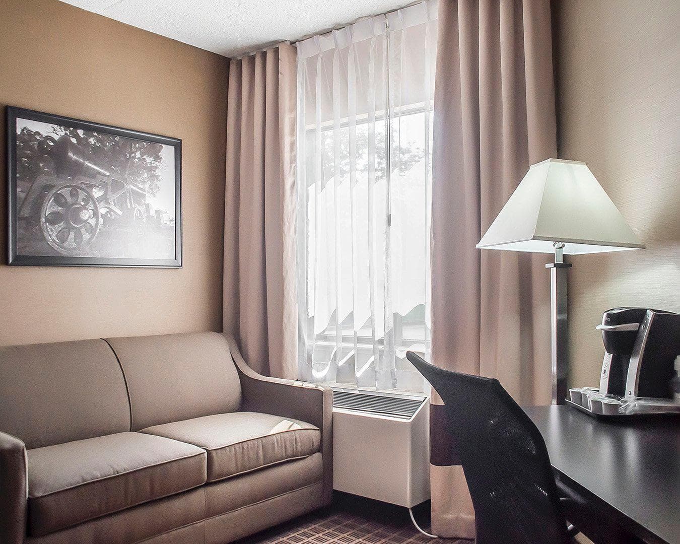 Comfort Inn - Image 4