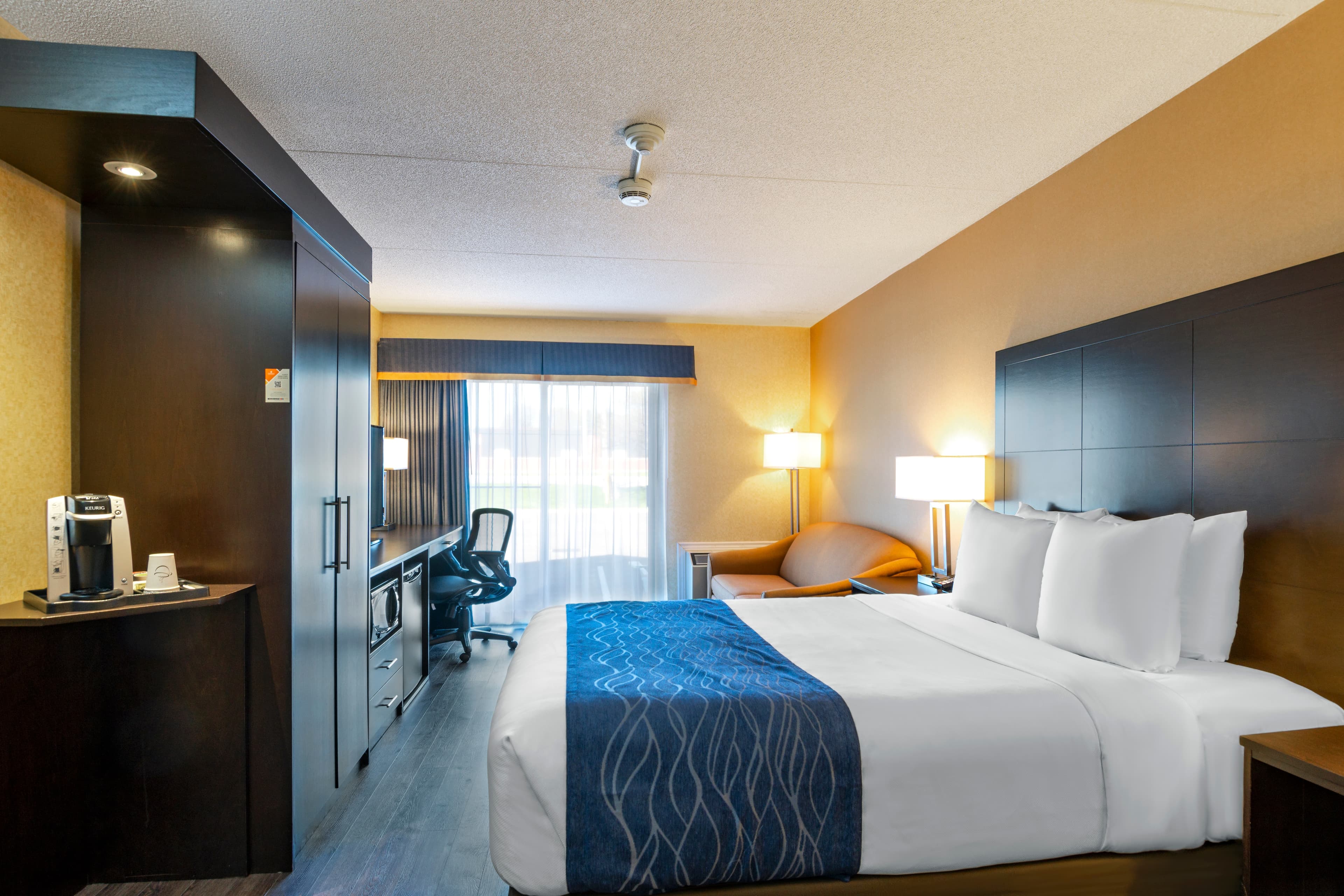 Comfort Inn - Image 5