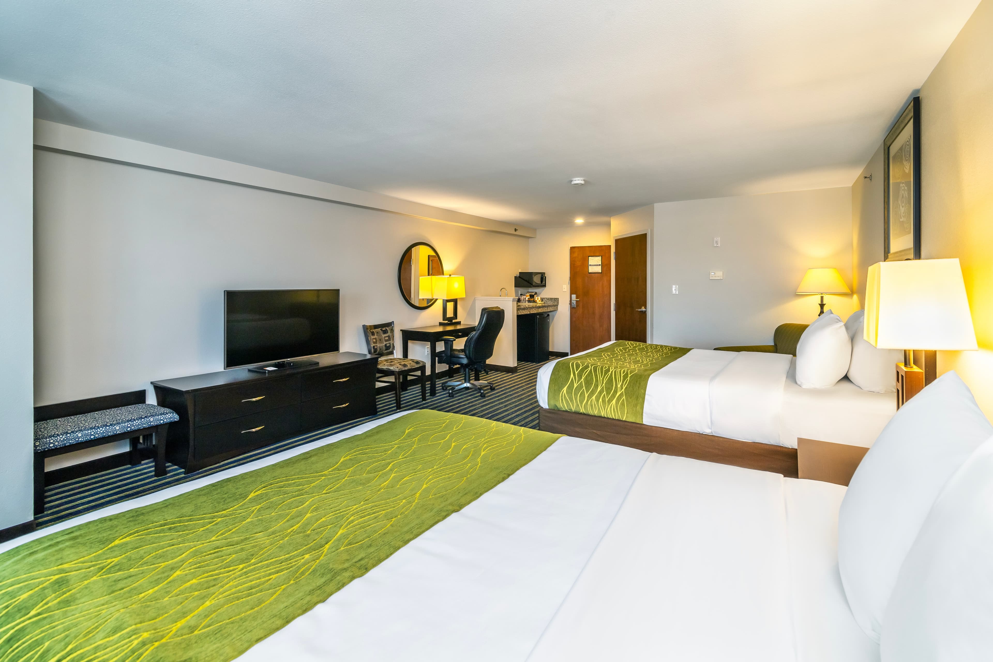 Comfort Inn & Suites — 6