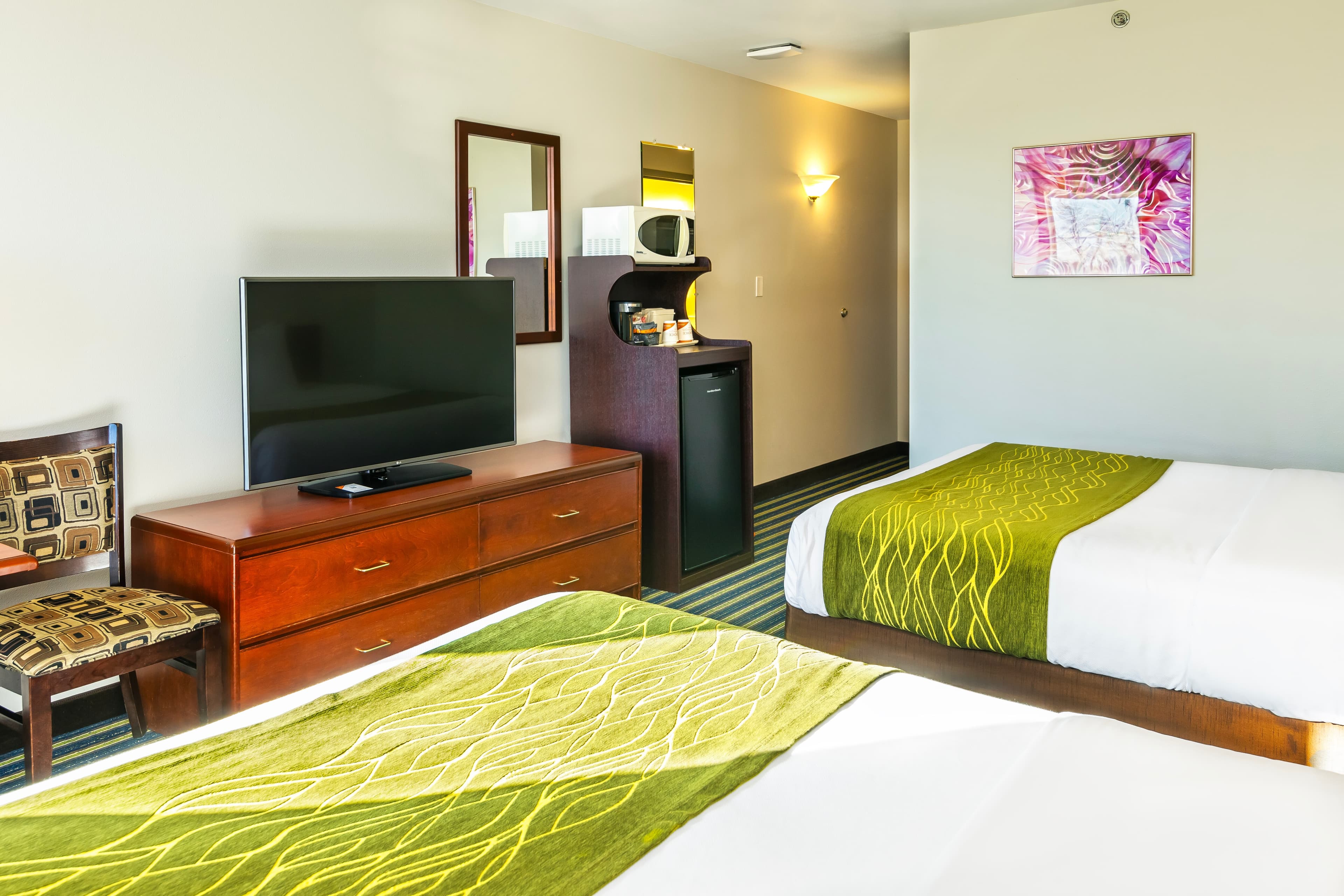 Comfort Inn & Suites — 8